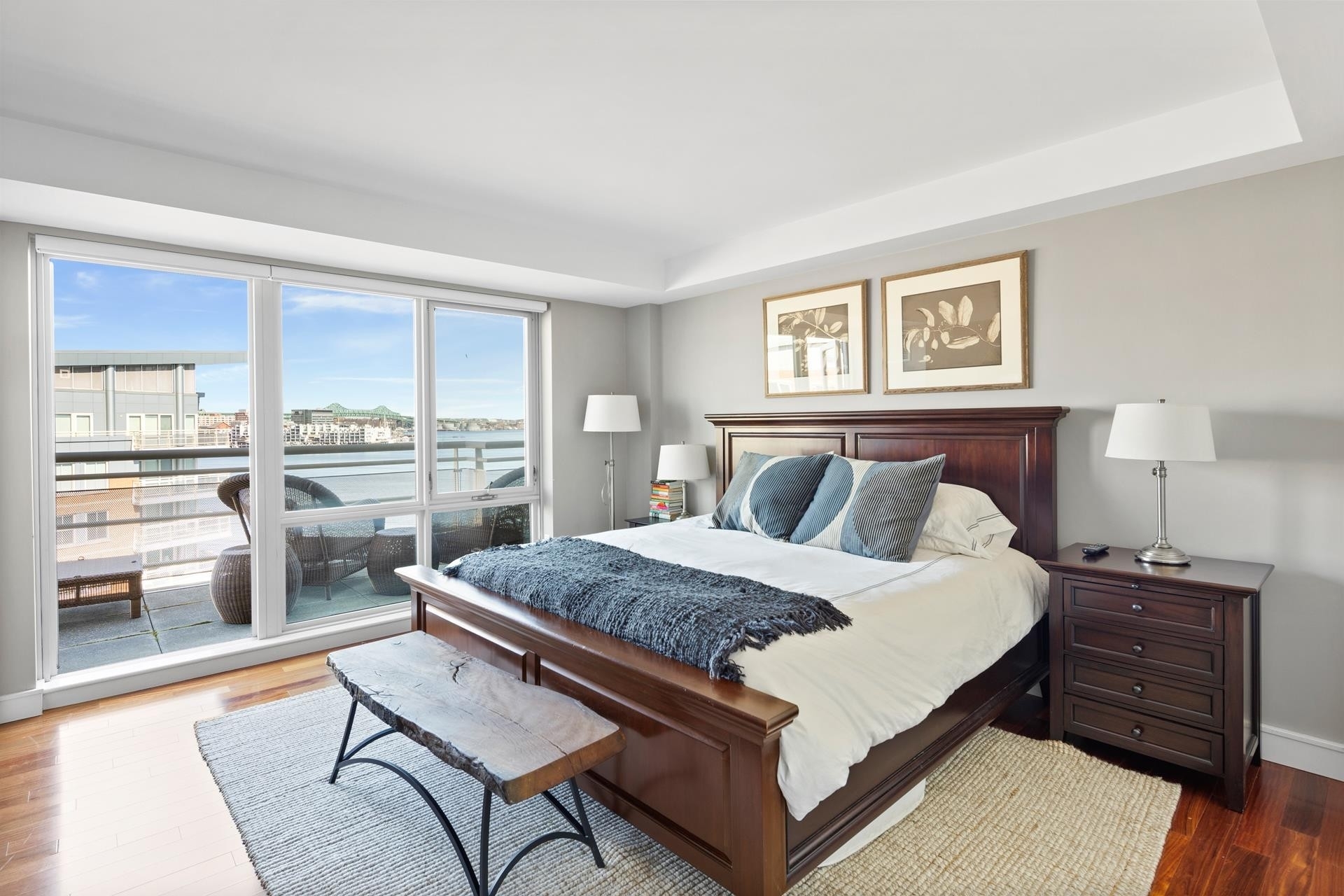 12. Condominiums for Sale at 4 Battery Wharf , 4610 Waterfront, Boston, MA 02109