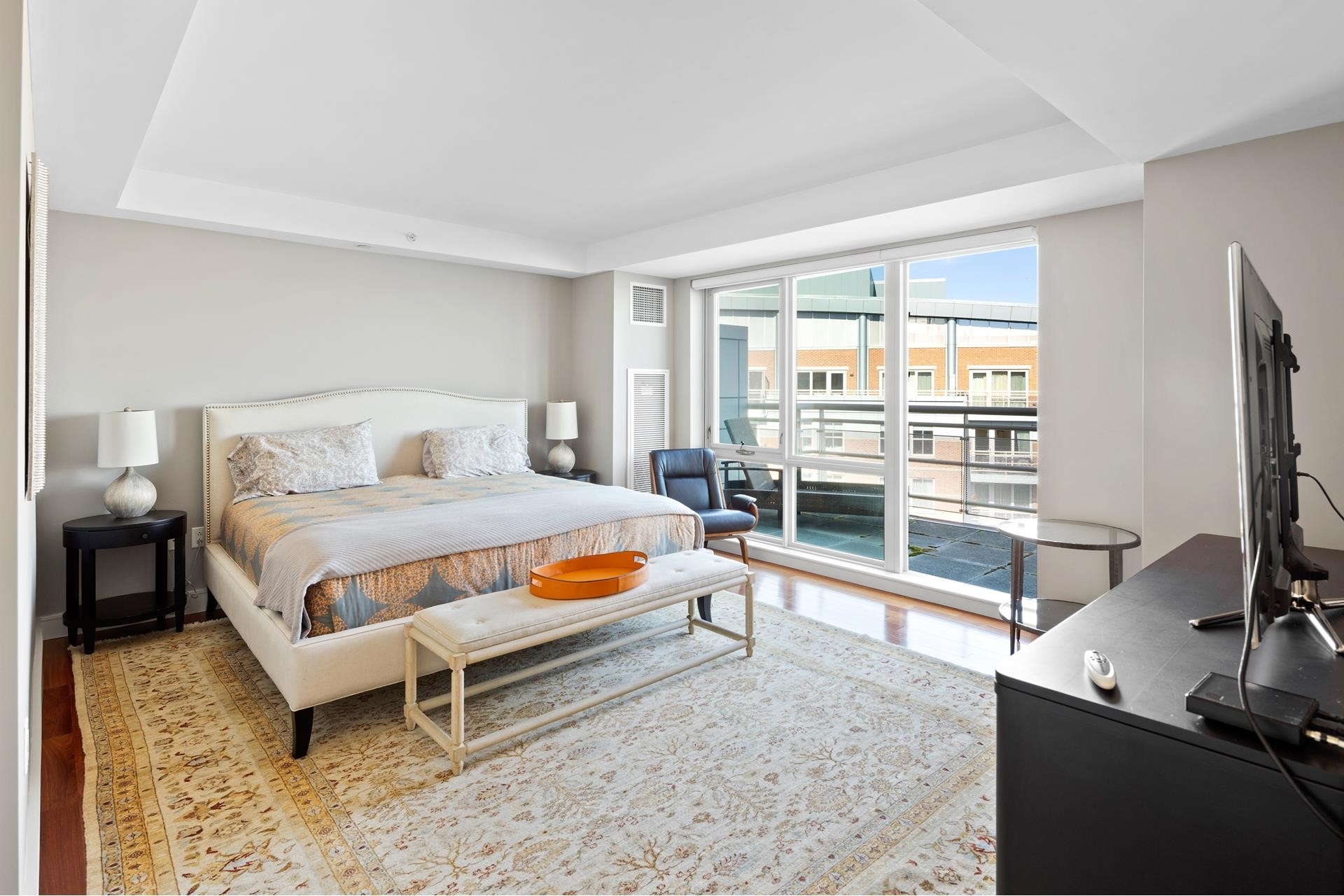 11. Condominiums for Sale at 4 Battery Wharf , 4610 Waterfront, Boston, MA 02109