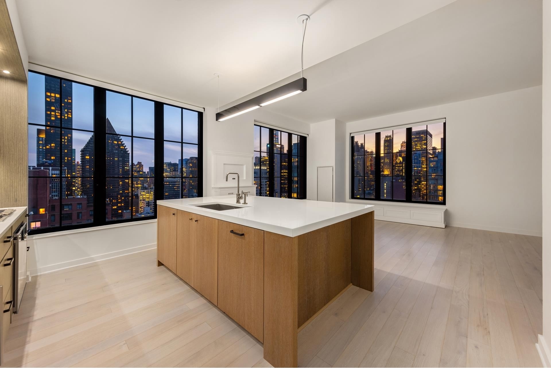 1. Condominiums for Sale at The Sutton, 959 FIRST AVE, 25A Turtle Bay, New York, NY 10022