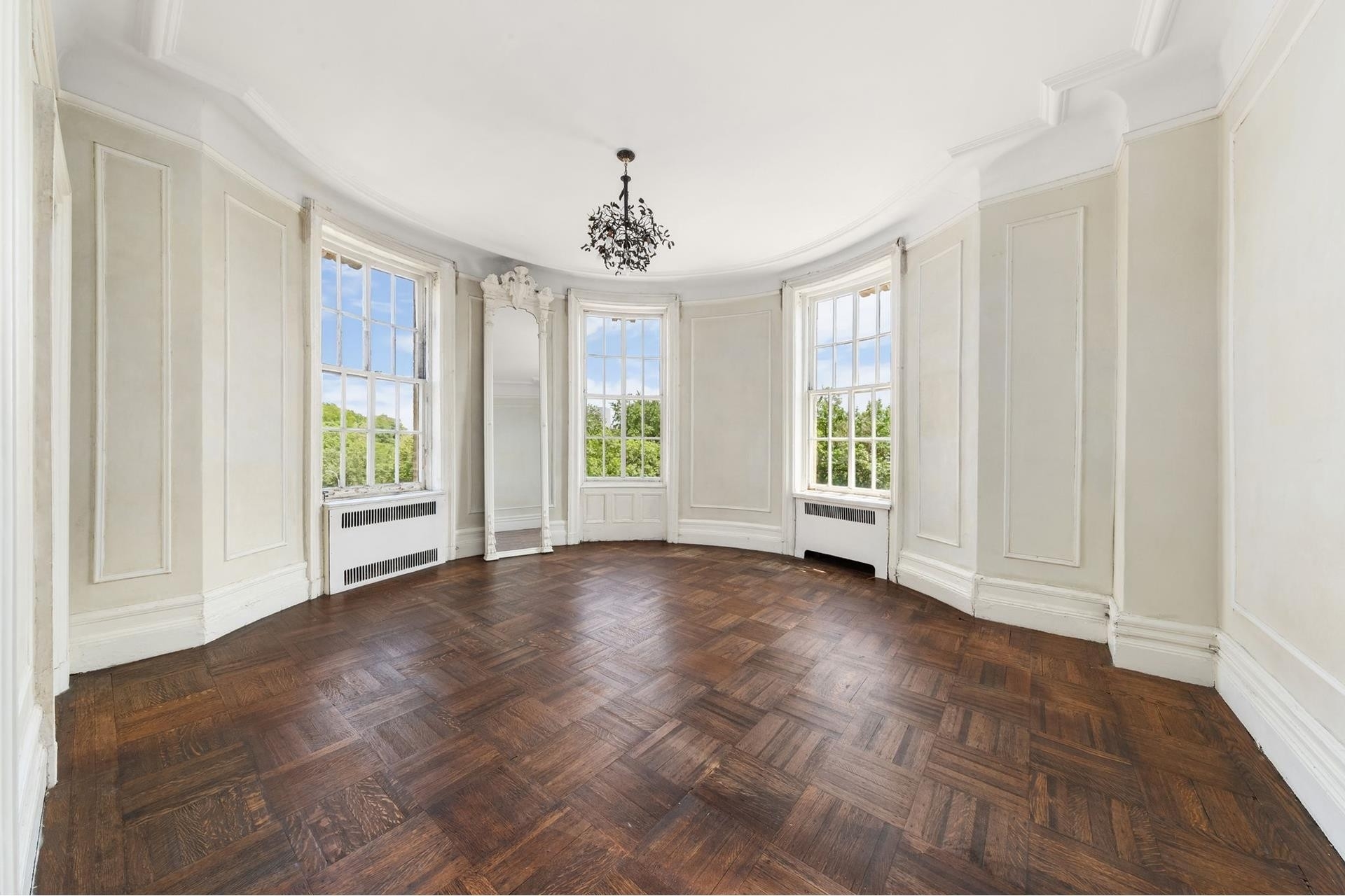 5. Co-op Properties for Sale at The St. Urban, 285 CENTRAL PARK W, 5N Upper West Side, New York, NY 10024