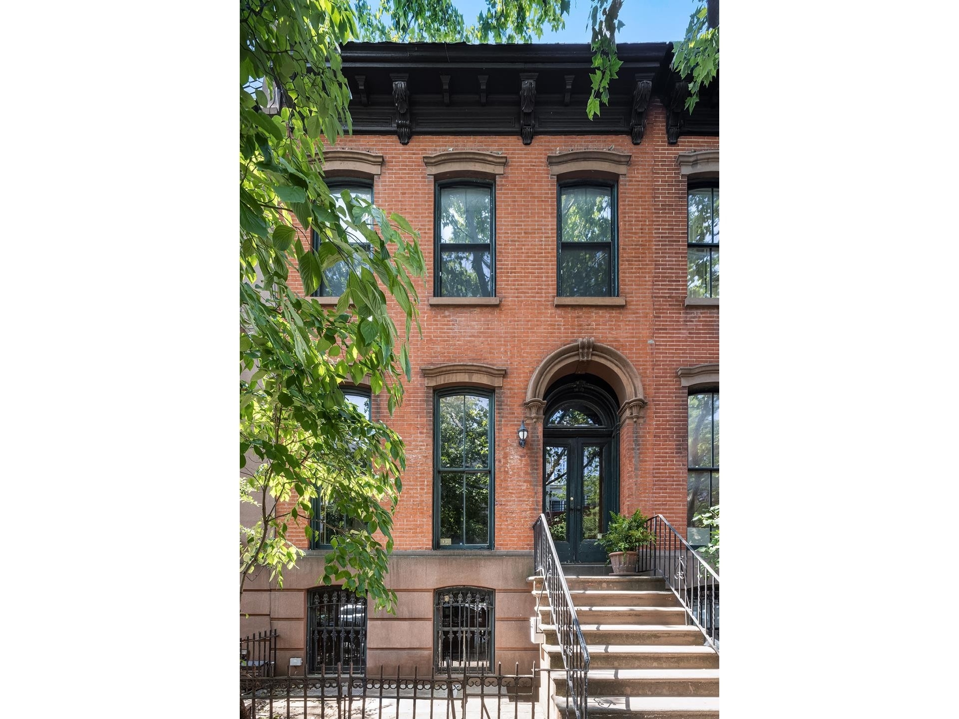 370 1/2 PACIFIC ST, TOWNHOUSE Brooklyn, NY 11217
