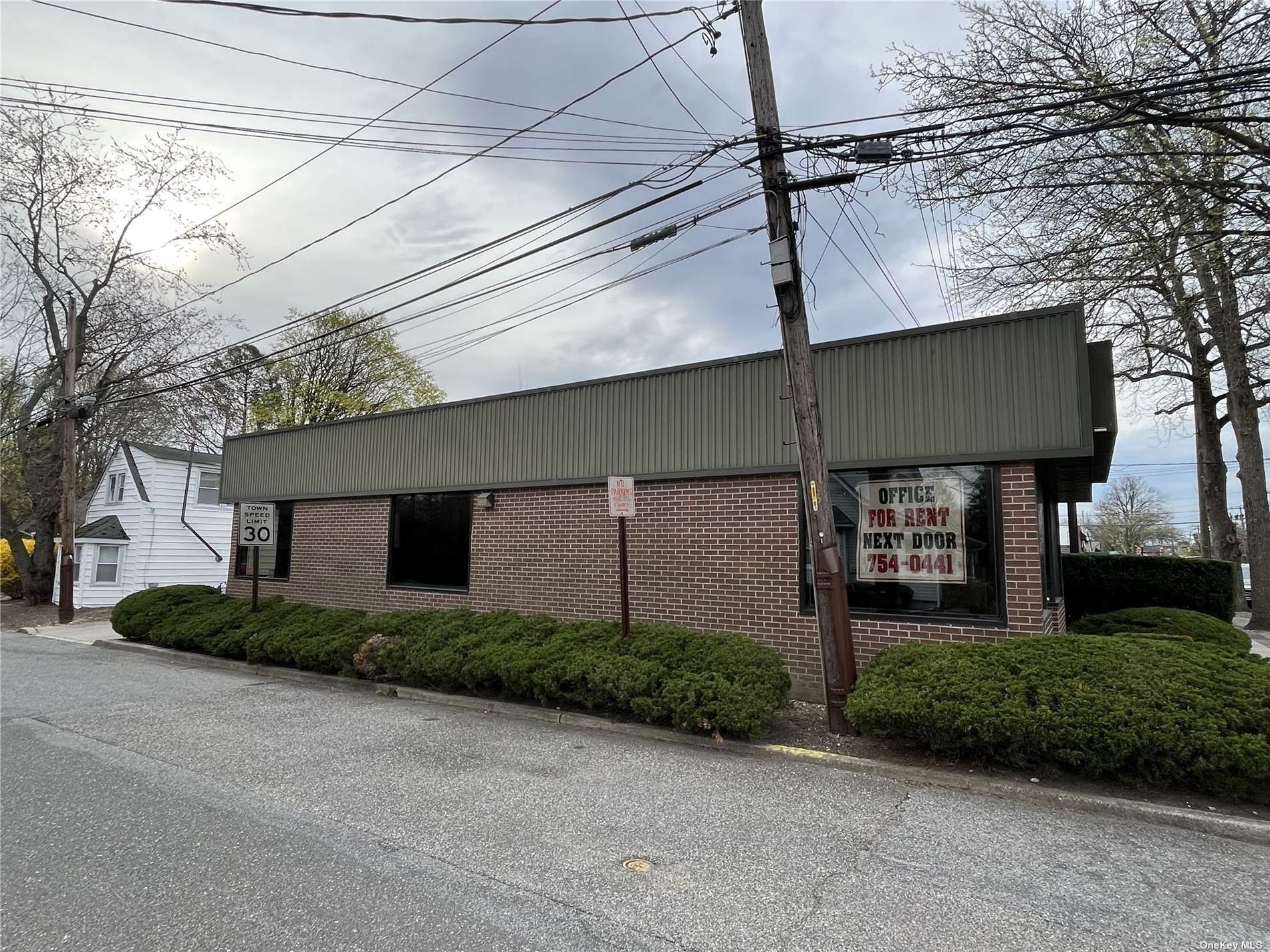 2. Commercial / Office for Sale at Huntington, Greenlawn, NY 11740
