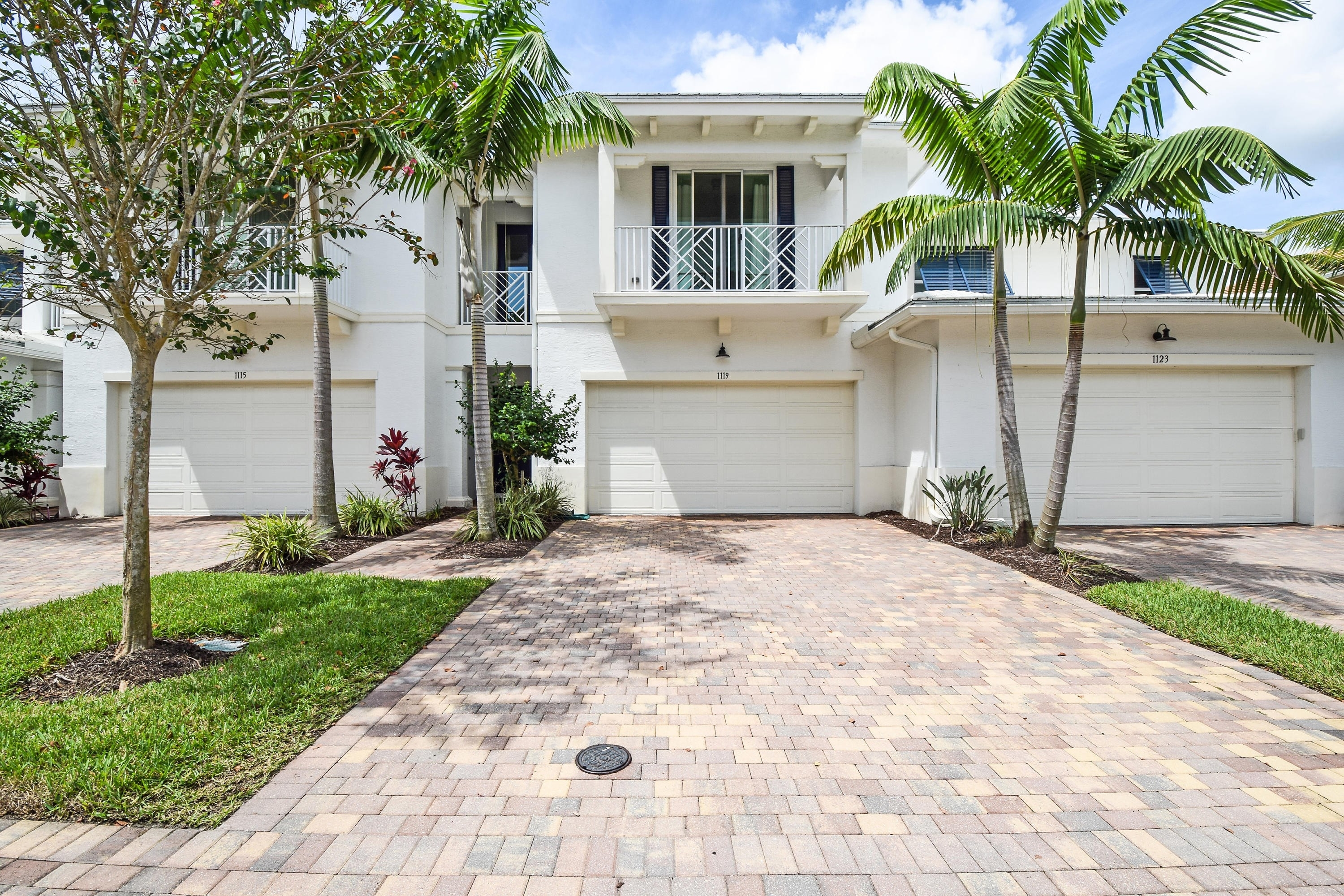 Single Family Townhouse at Palm Beach Gardens
