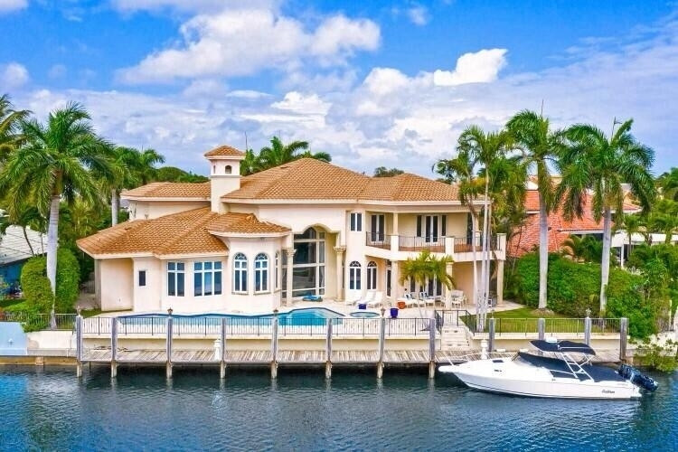 1. Single Family Homes for Sale at Northeast Boca Raton, Boca Raton, Florida 33431