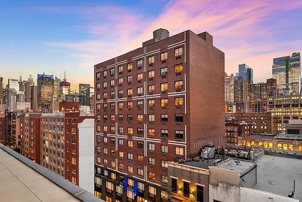 7. Condominiums for Sale at 540 West, 540 W 49TH ST, PH8S Hell's Kitchen, New York, New York 10019