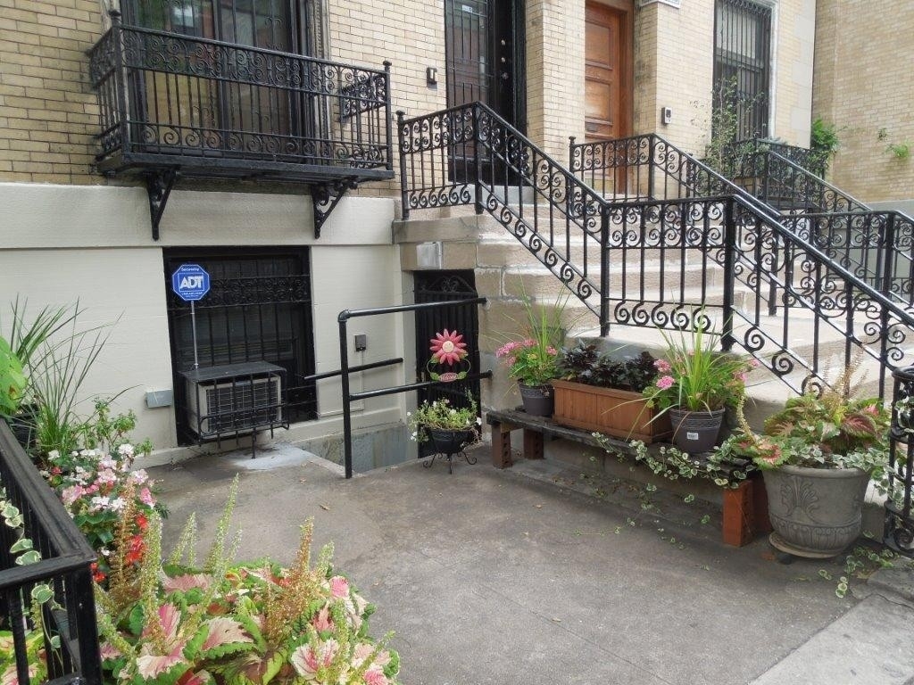 5. Rentals at 205 West 138th St, 2B New York