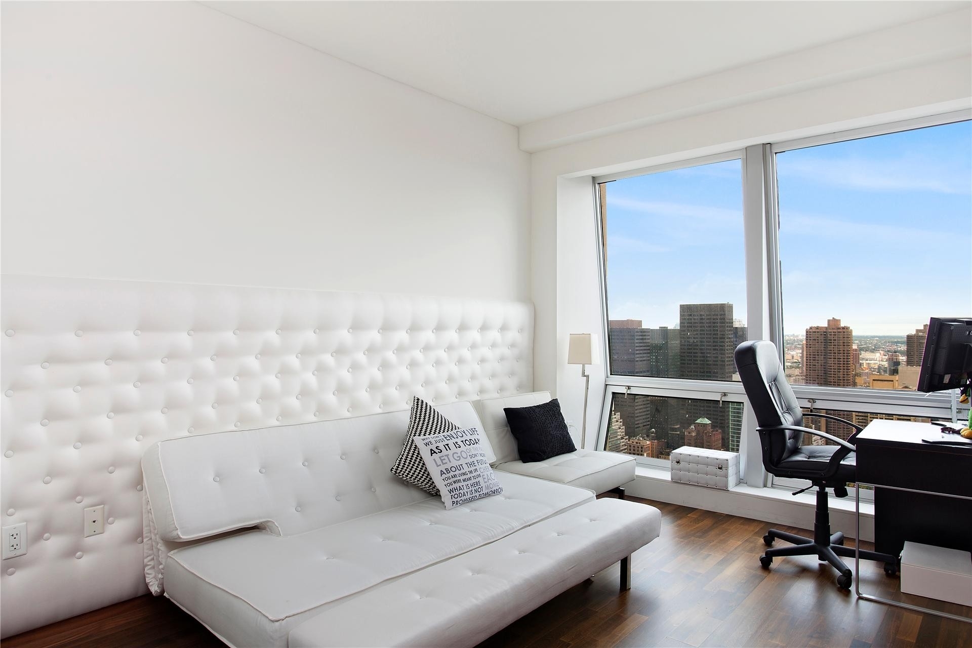 2. Condominiums at 400 Fifth Avenue, 49C New York