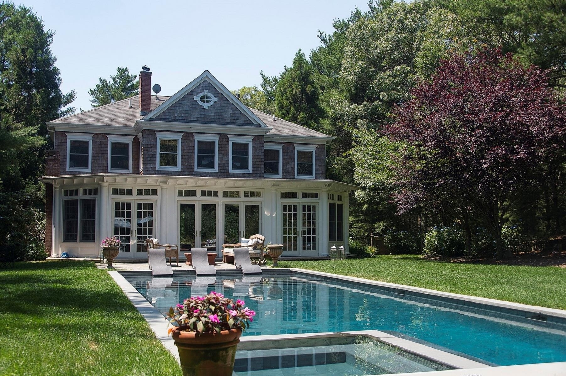 4. Single Family Homes for Sale at Northwest Woods, East Hampton, New York 11937