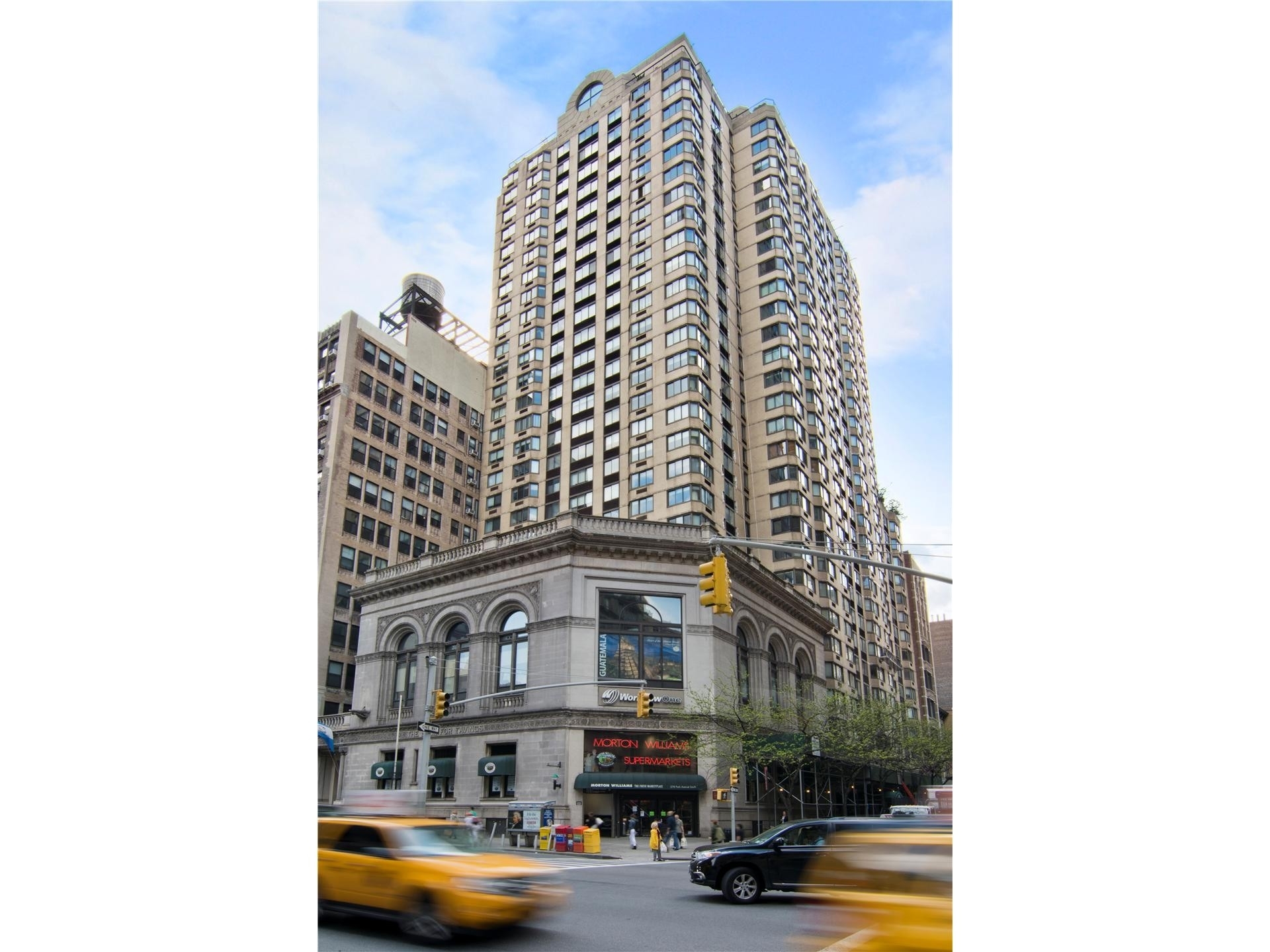 10. Condominiums at 280 Park Avenue South, 20L New York