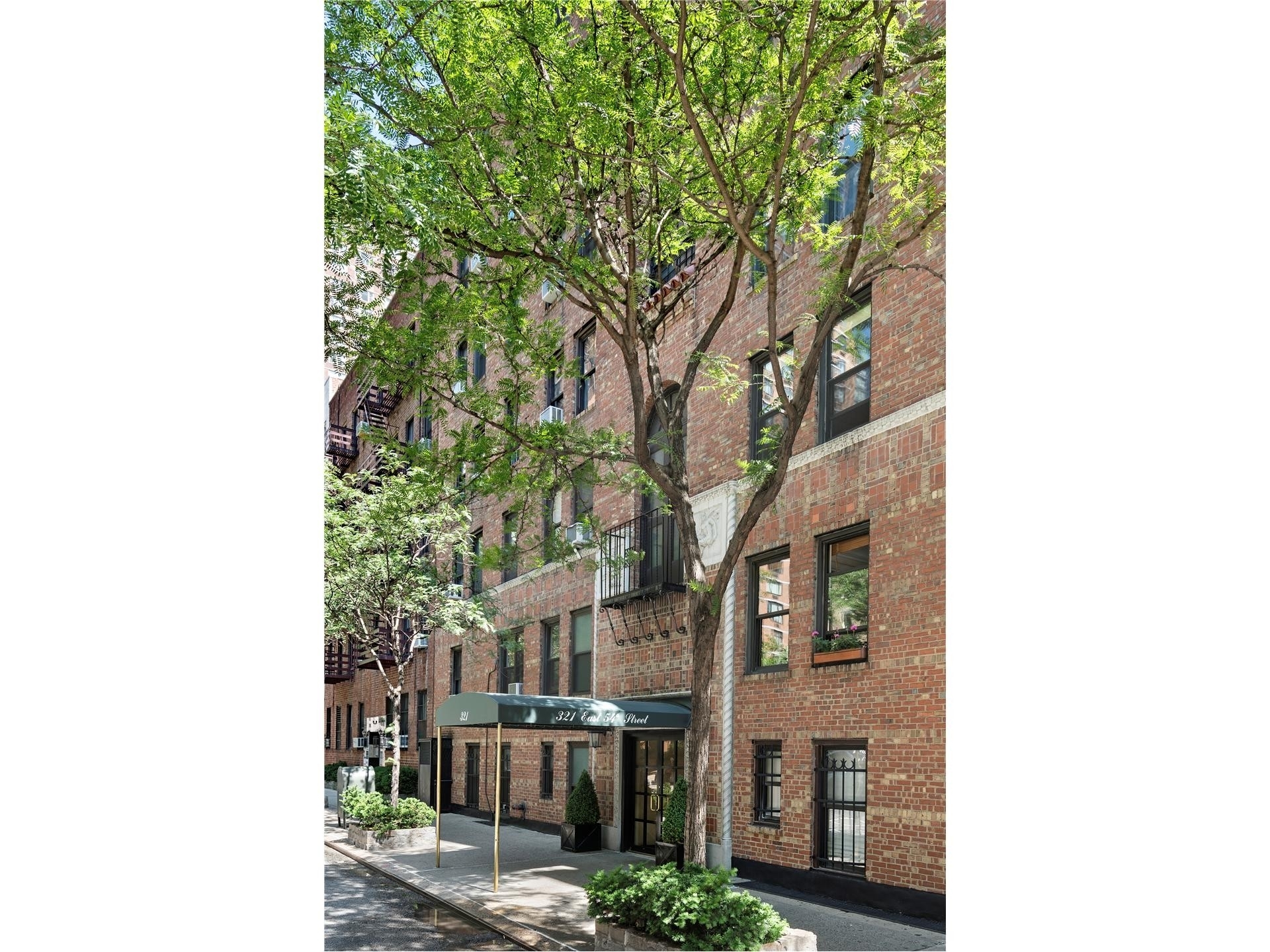 9. Co-op Properties at 321 East 54th St, 7F New York
