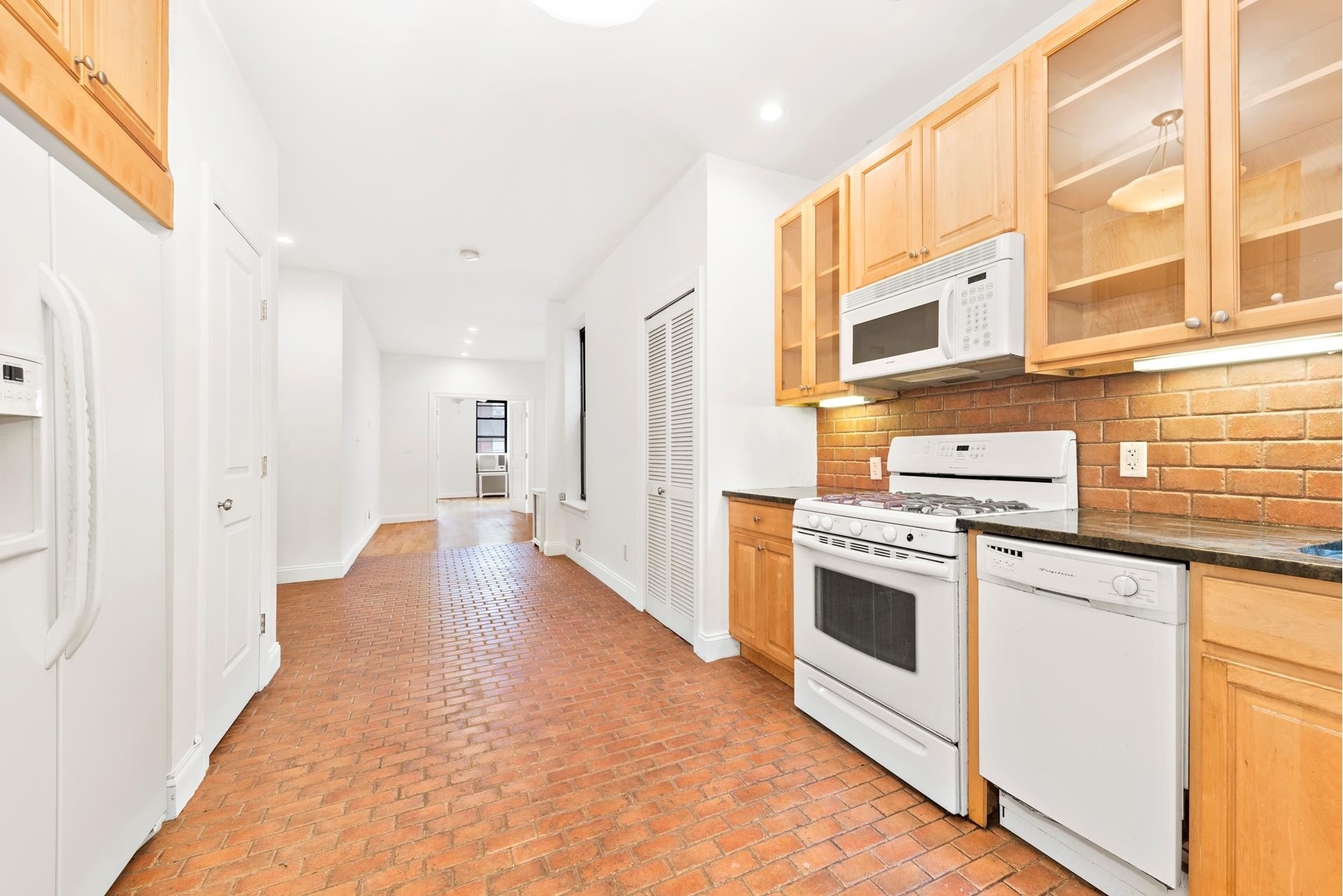 Co-op Properties at 531 East 83rd St, 4C New York