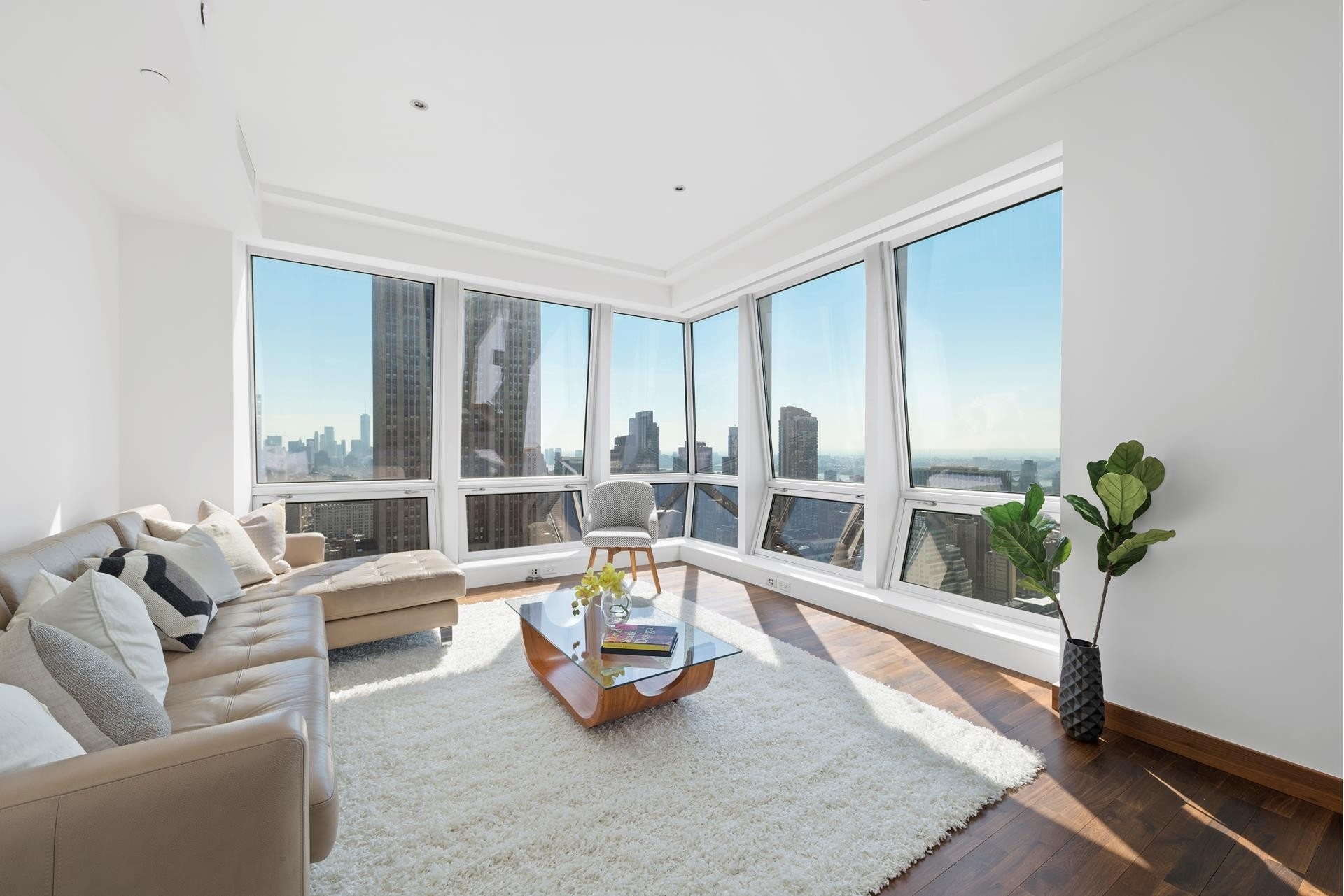 Condominium at 400 Fifth Avenue, 48G Midtown South Central, New York