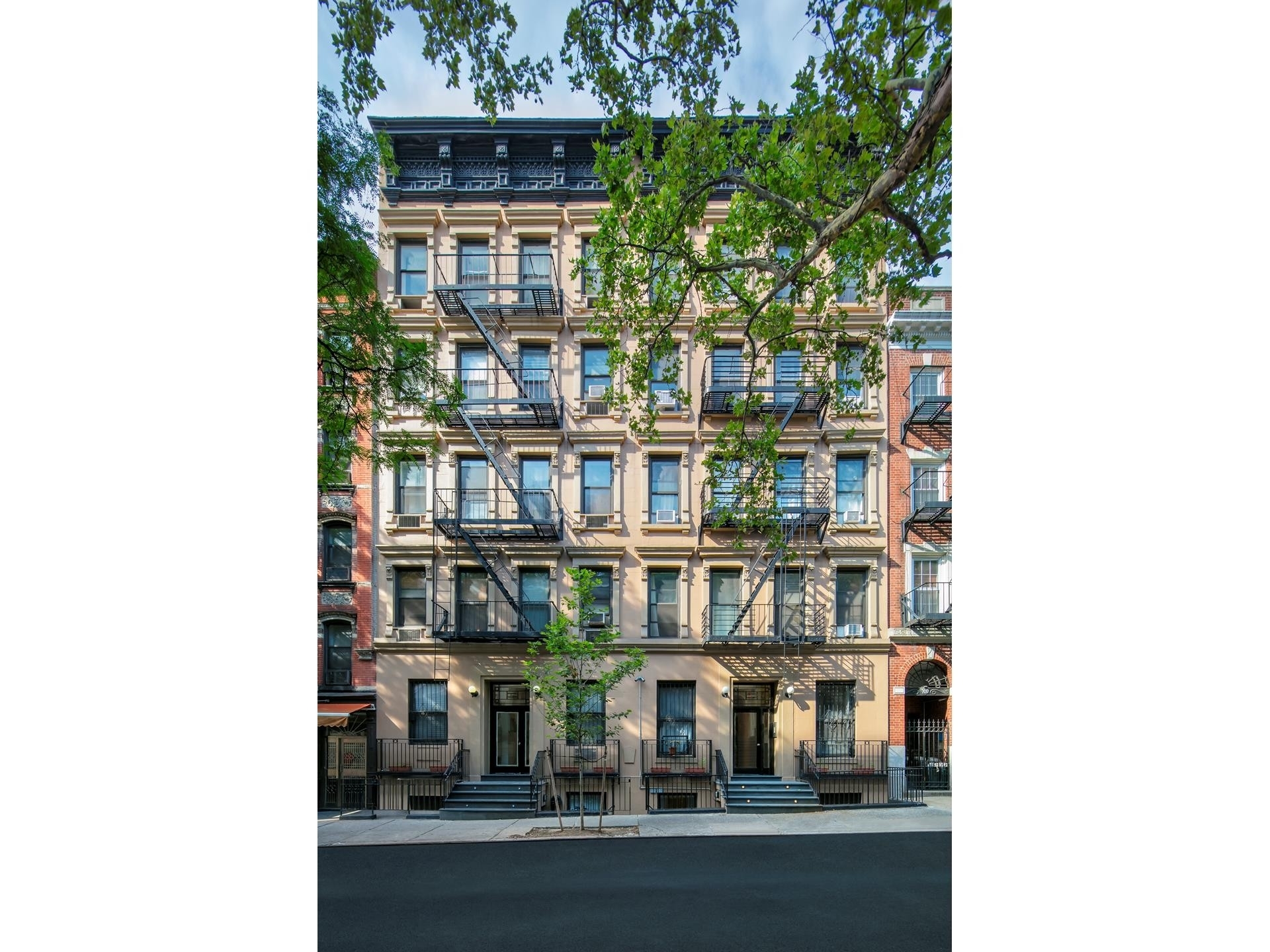 Rentals at 162 East 82nd St, 3D New York