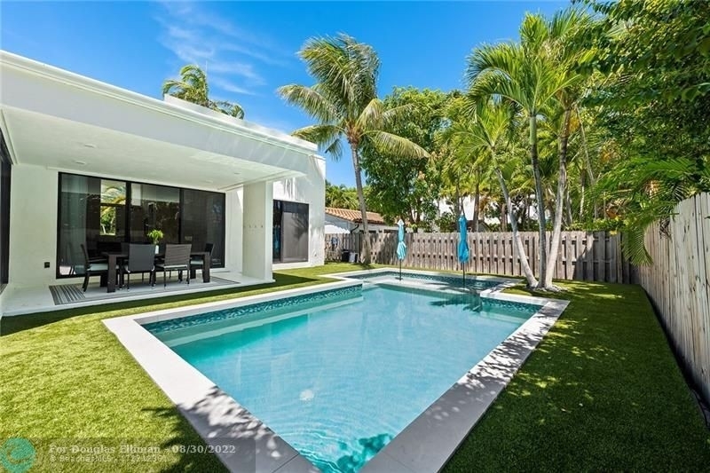 Single Family Home for Sale at Hillsboro Shores, Pompano Beach, Florida 33062