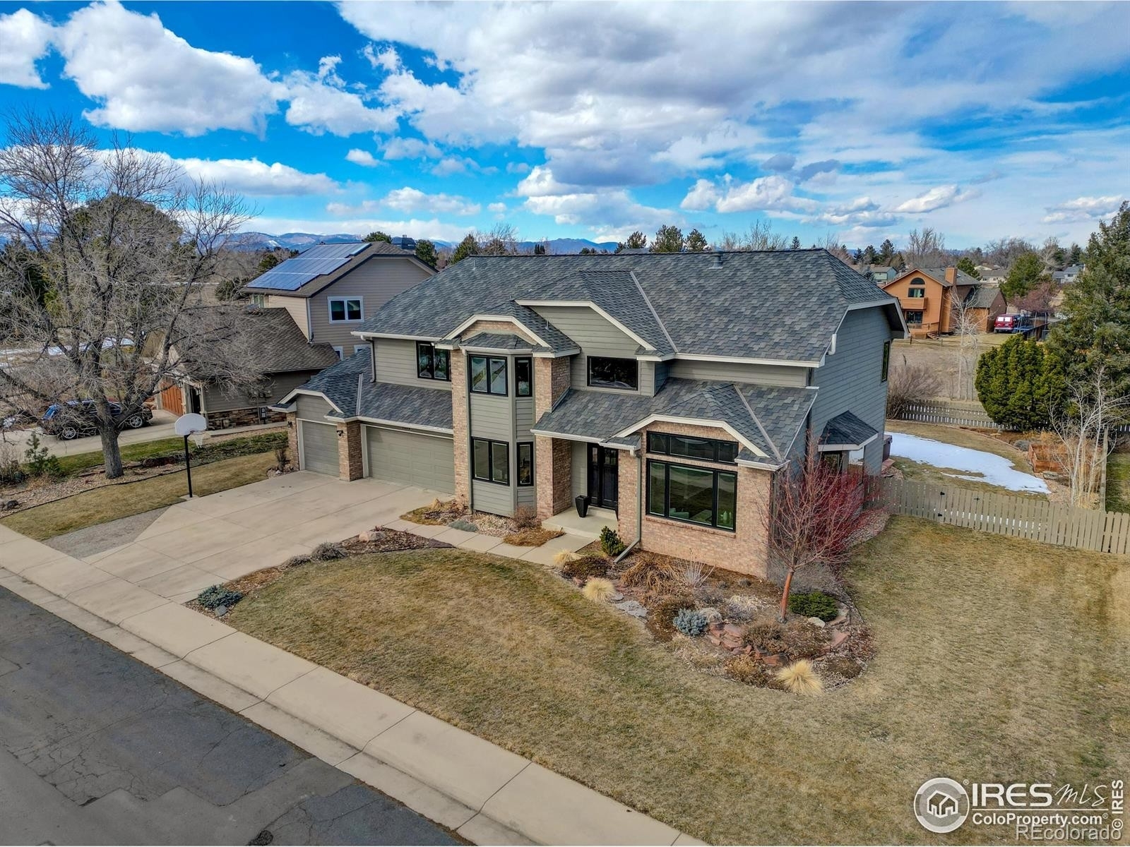 Single Family Home for Sale at Louisville, Colorado 80027