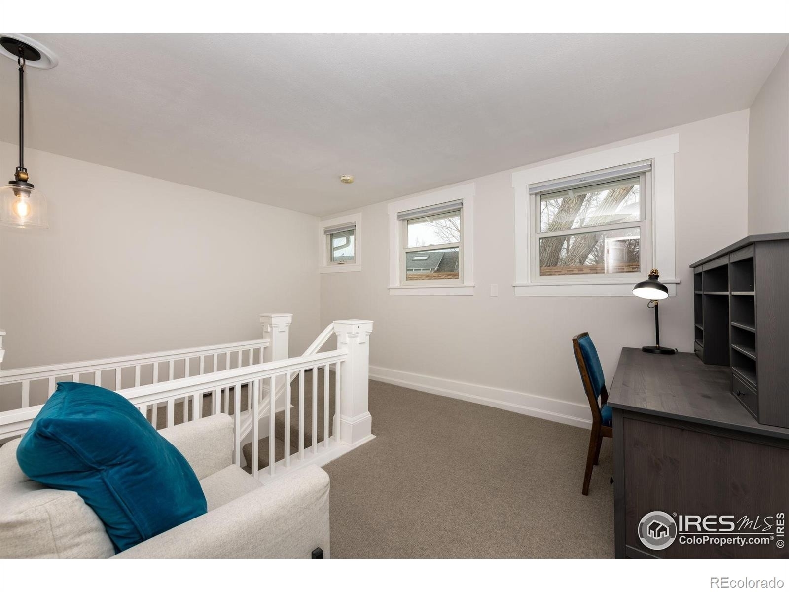 19. Single Family Homes for Sale at Catalpa Park, Boulder, Colorado 80304