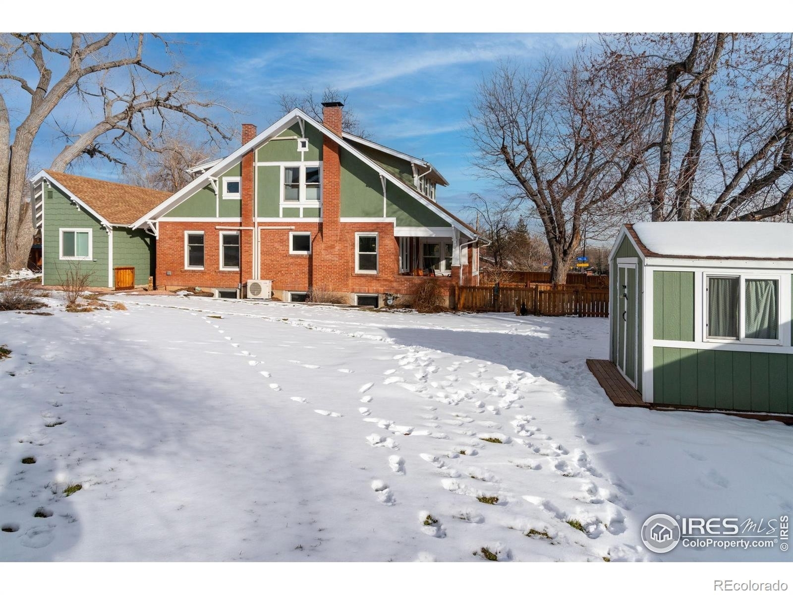 40. Single Family Homes for Sale at Catalpa Park, Boulder, Colorado 80304