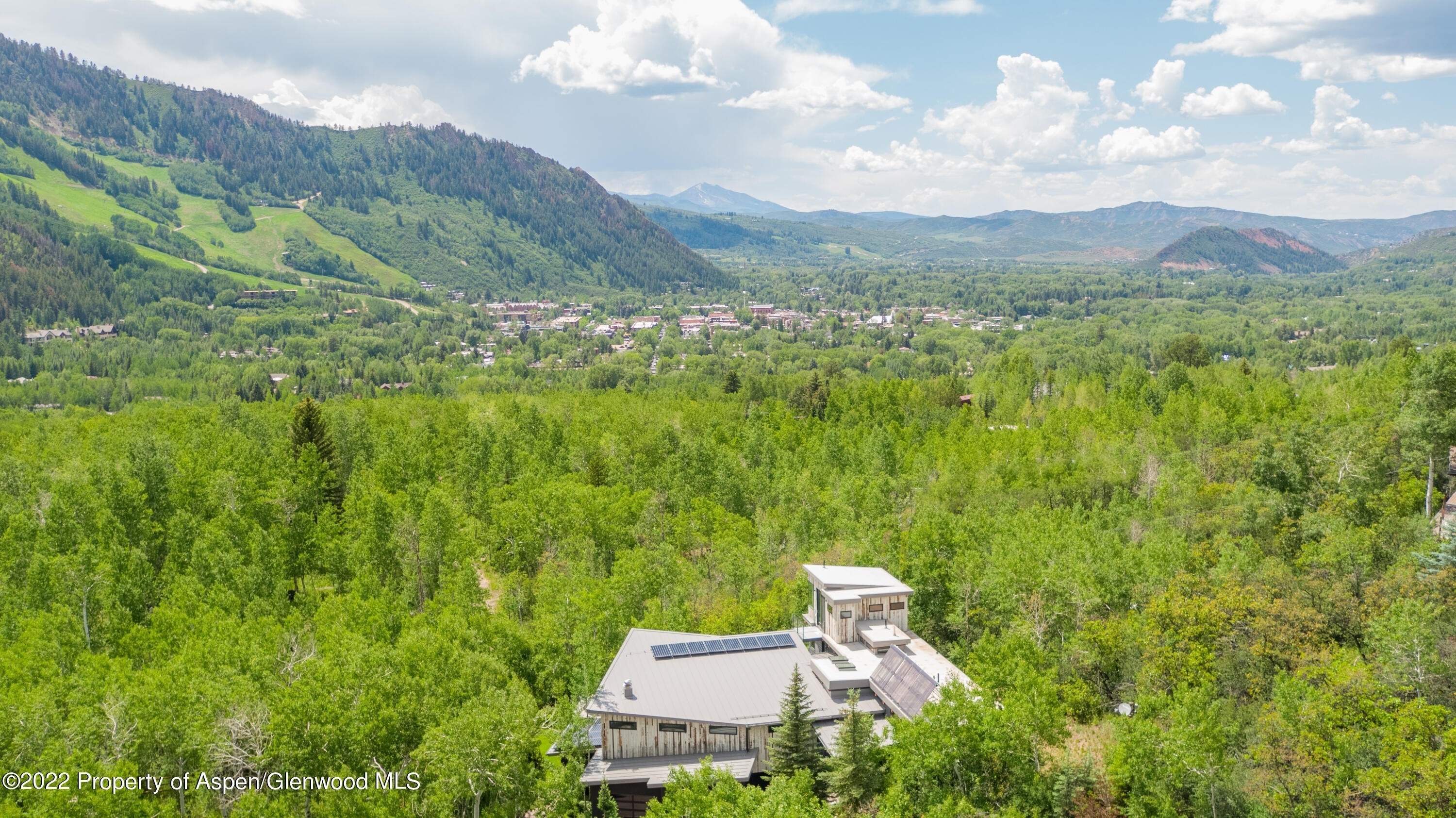 32. Single Family Homes for Sale at The East End, Aspen, Colorado 81611