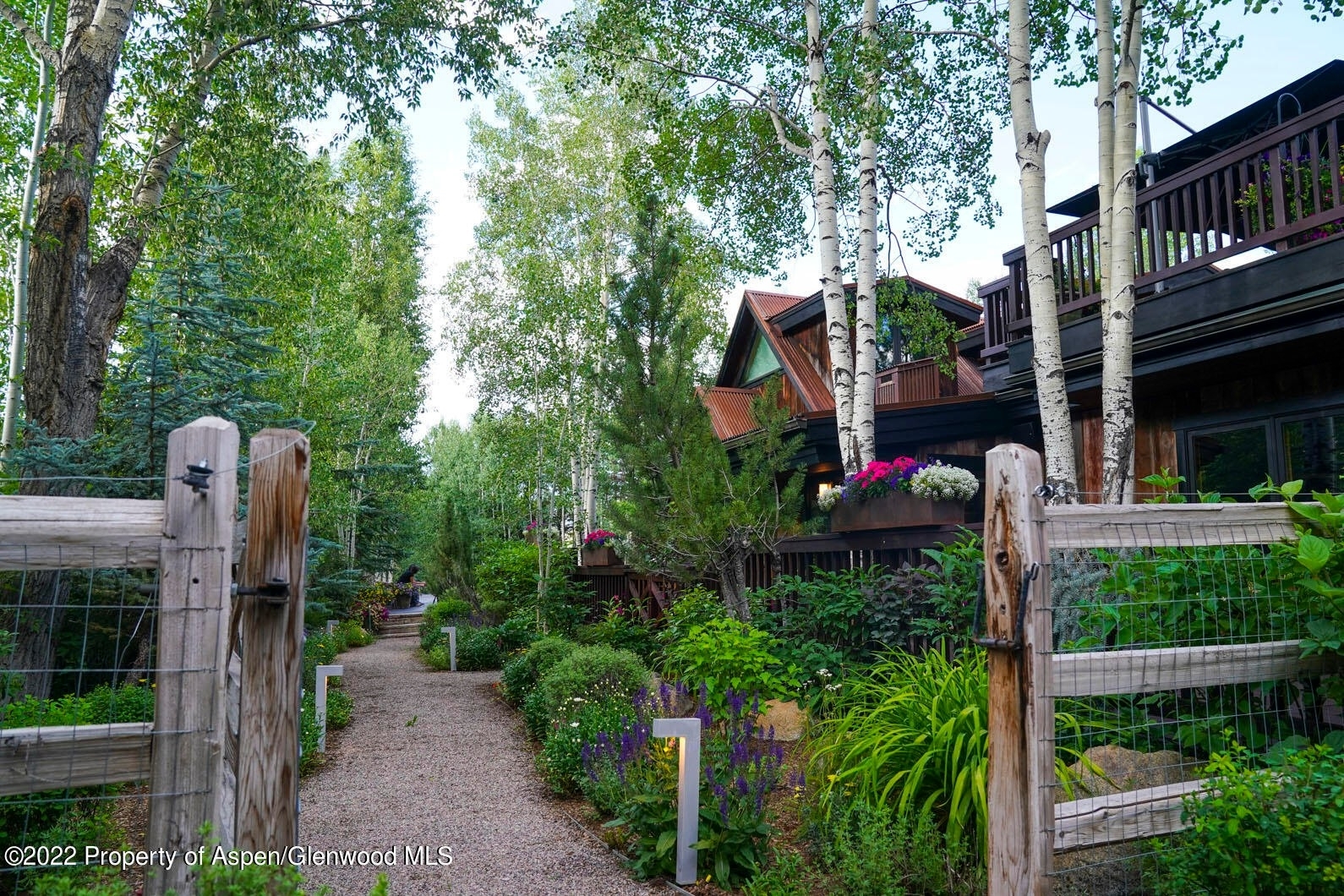 4. Single Family Homes for Sale at Aspen, Colorado 81611