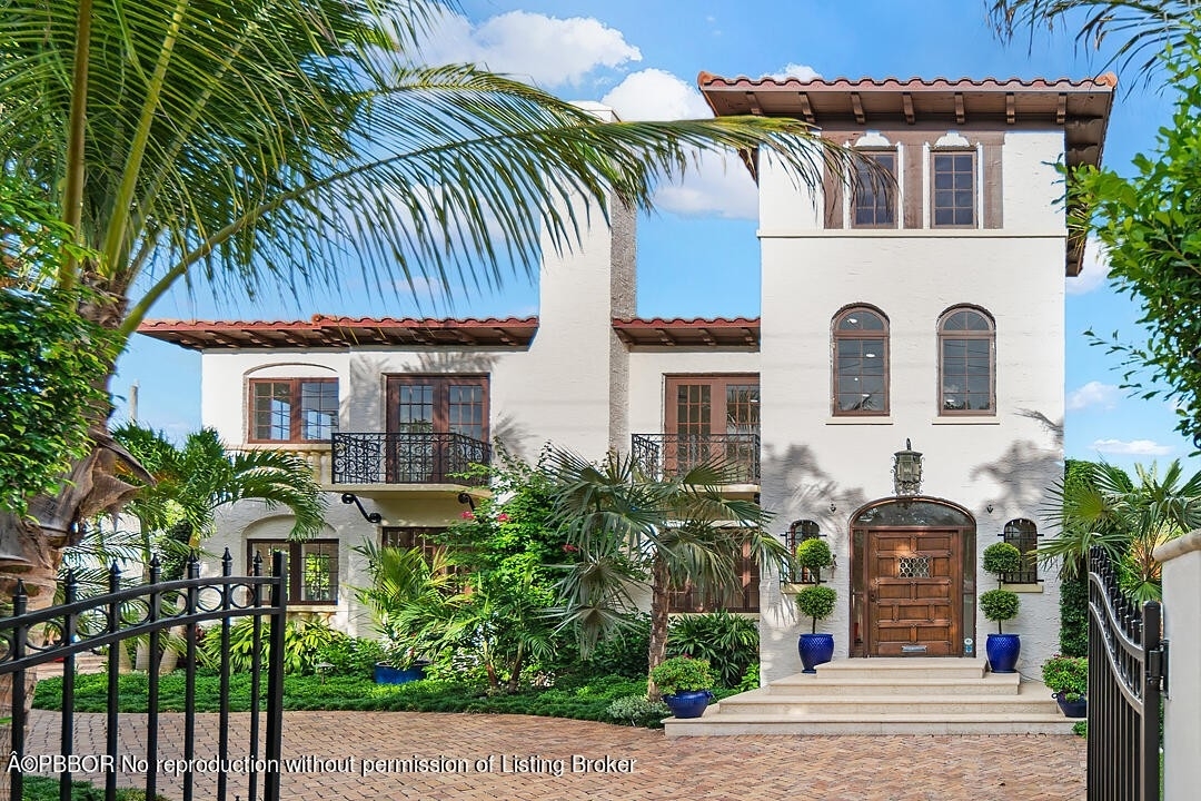 Property at El Cid, West Palm Beach, Florida 33401