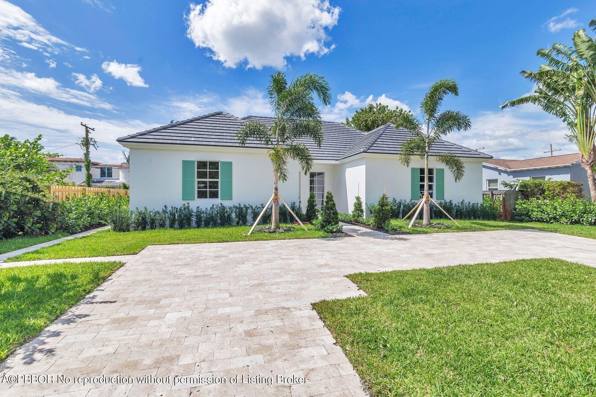 34. Single Family Homes for Sale at South End, West Palm Beach, Florida 33405