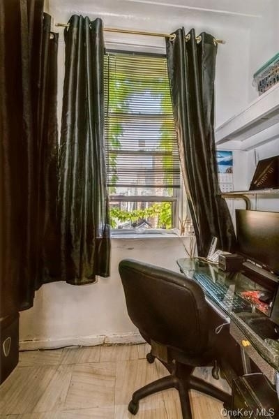 12. Single Family Homes for Sale at Windsor Terrace, Brooklyn, New York 11218