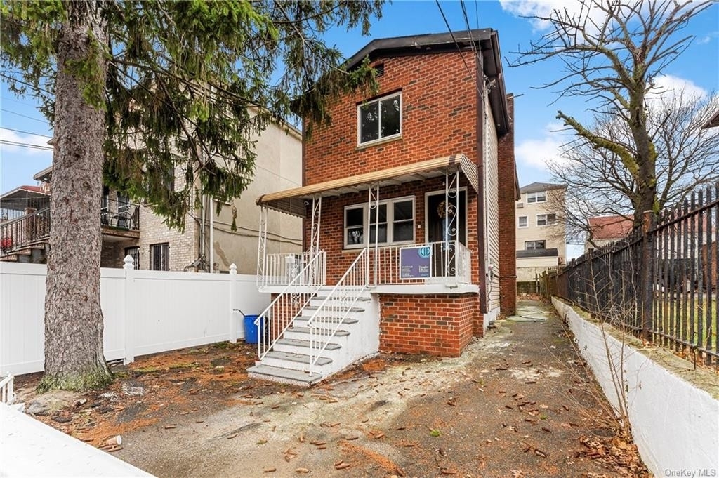 Single Family Townhouse for Sale at Eastchester, Bronx, New York 10469