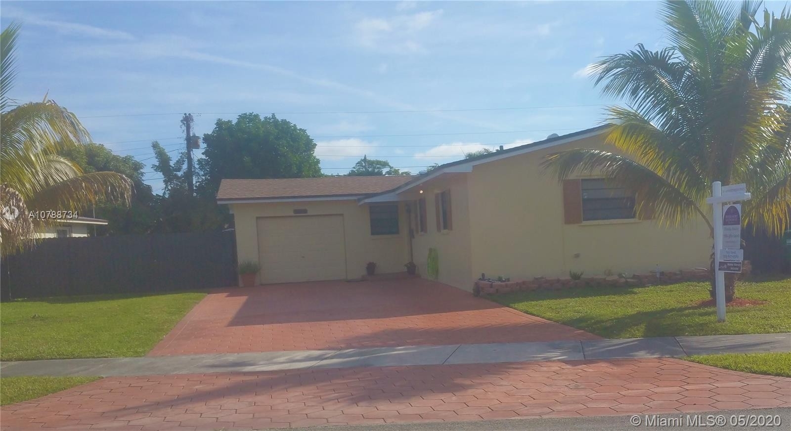 Property в Venetian Islands, Miami, FL 33179