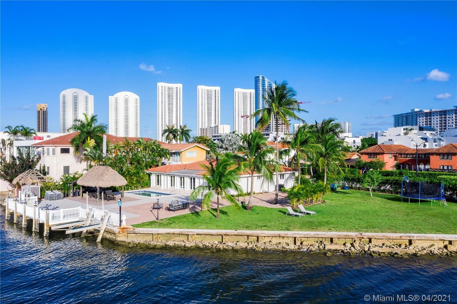Single Family Home for Sale at Sunny Isles Beach, Florida 33160