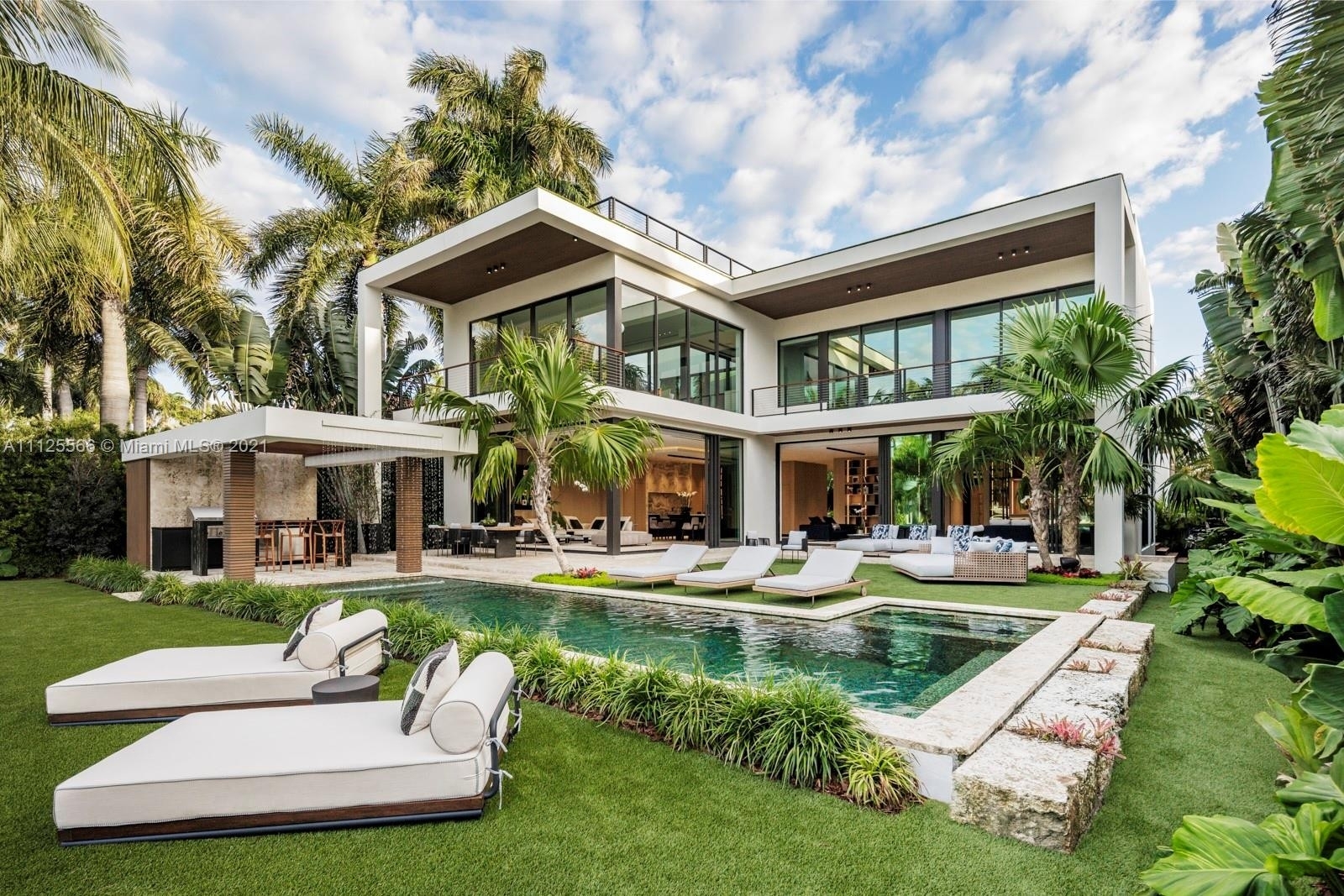 Single Family Home at Miami Beach