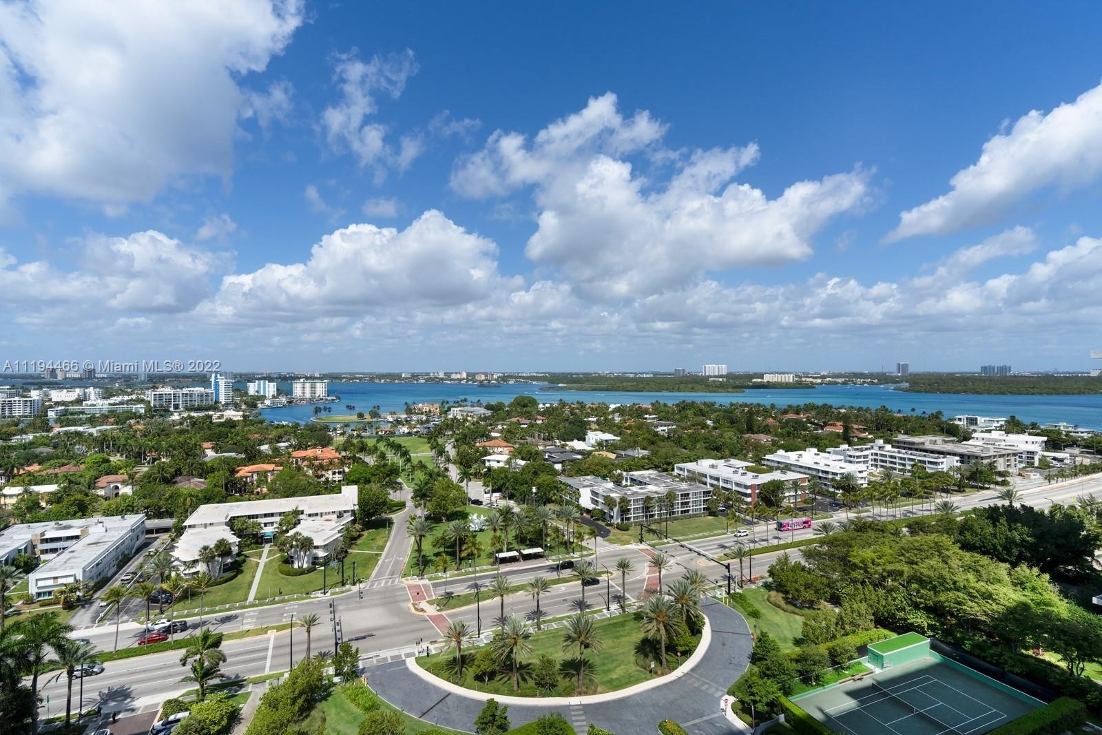 19. Condominiums for Sale at 10201 Collins Ave , 1701 Bal Harbour, Florida 33154
