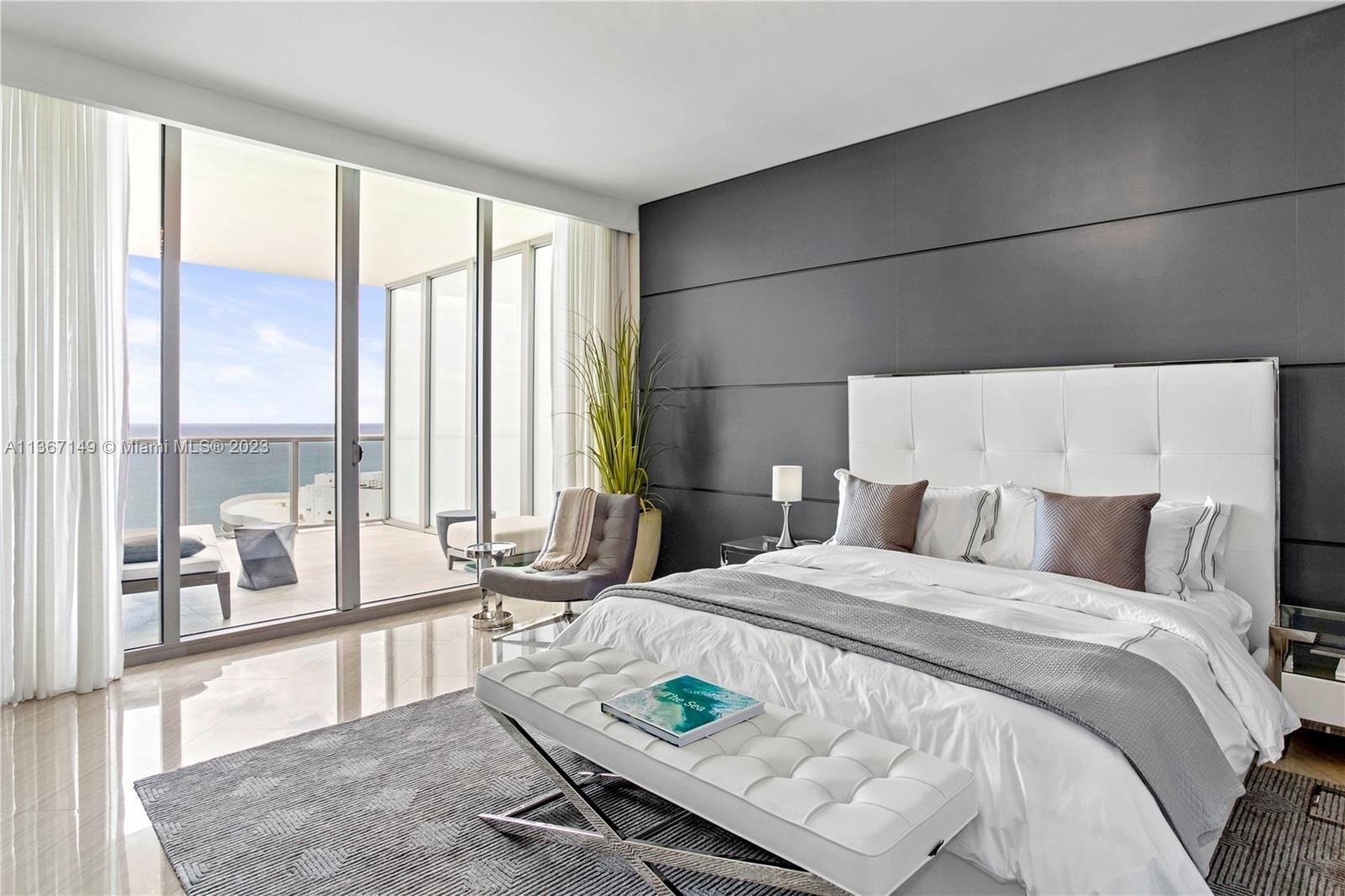 9. Condominiums for Sale at 9703 Collins Ave, 2612 Bal Harbour, Florida 33154