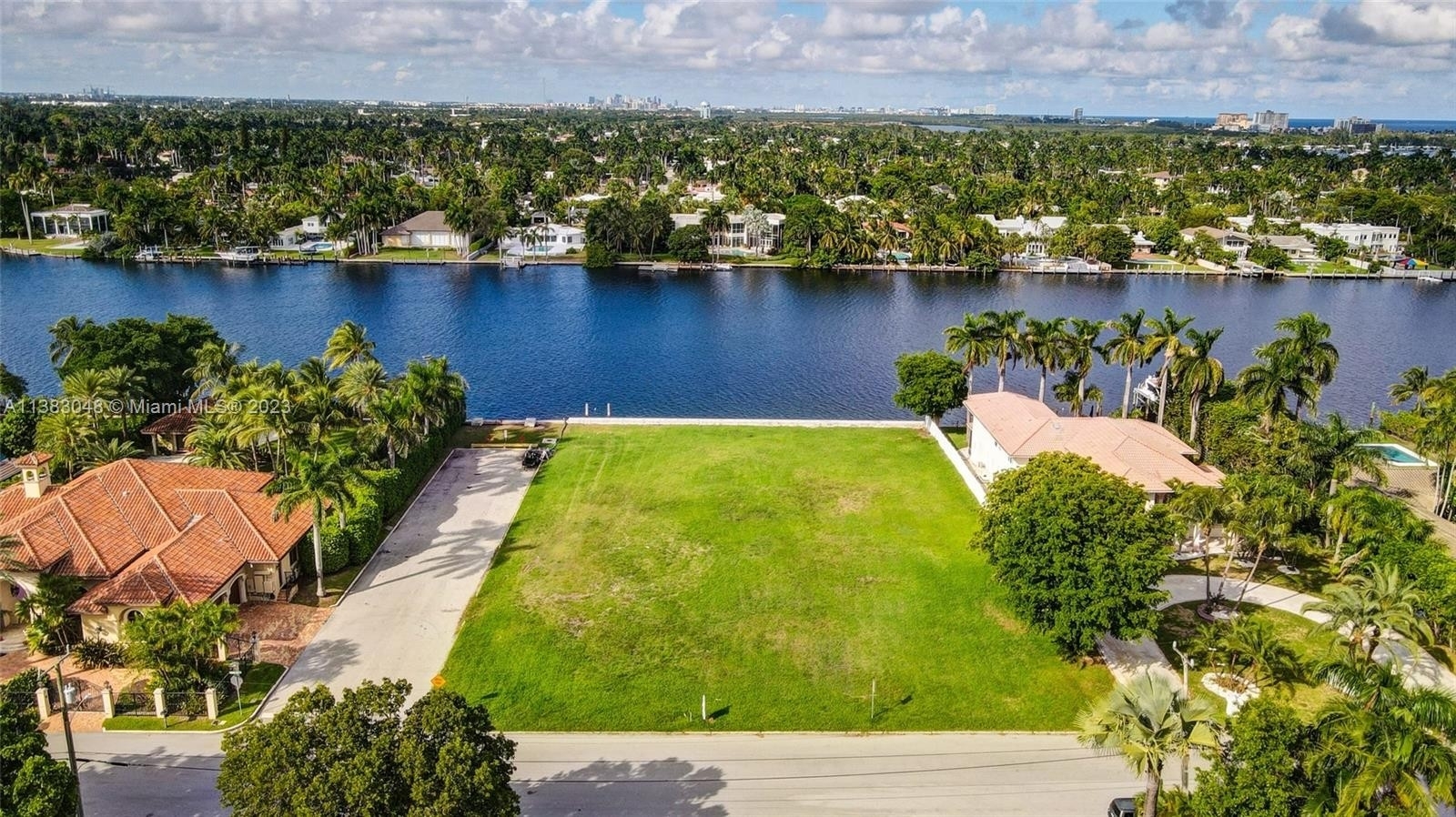Land for Sale at Hollywood Lakes, Hollywood, Florida 33019