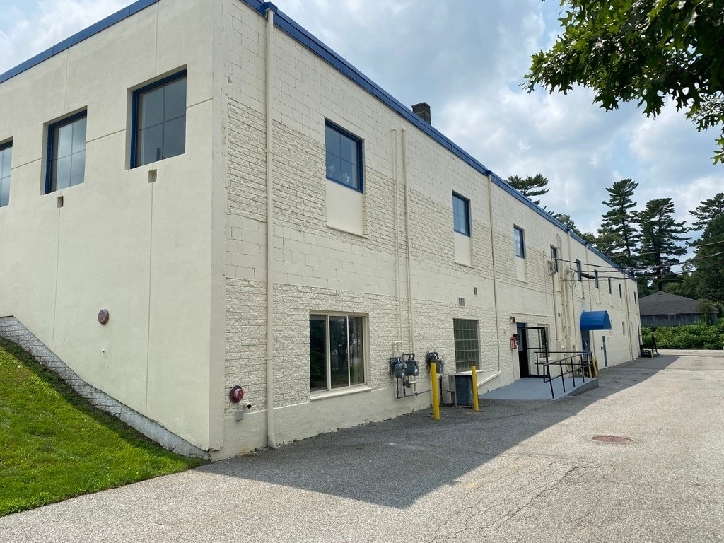 Commercial / Office for Sale at North Reading, Massachusetts 01864