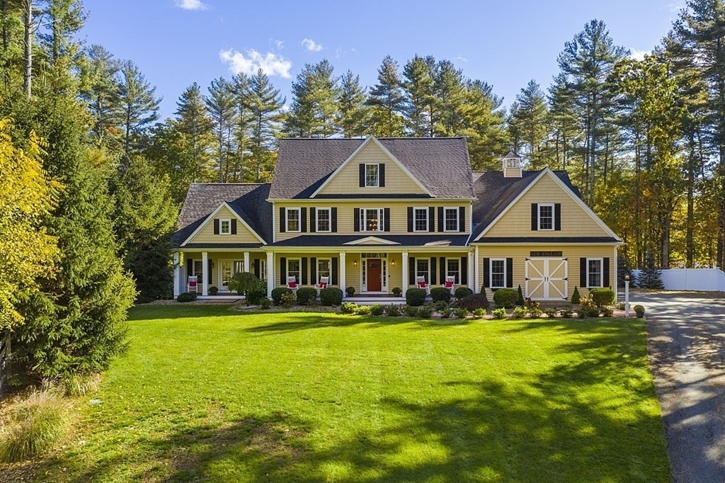 Single Family Home for Sale at Carlisle, Massachusetts 01741
