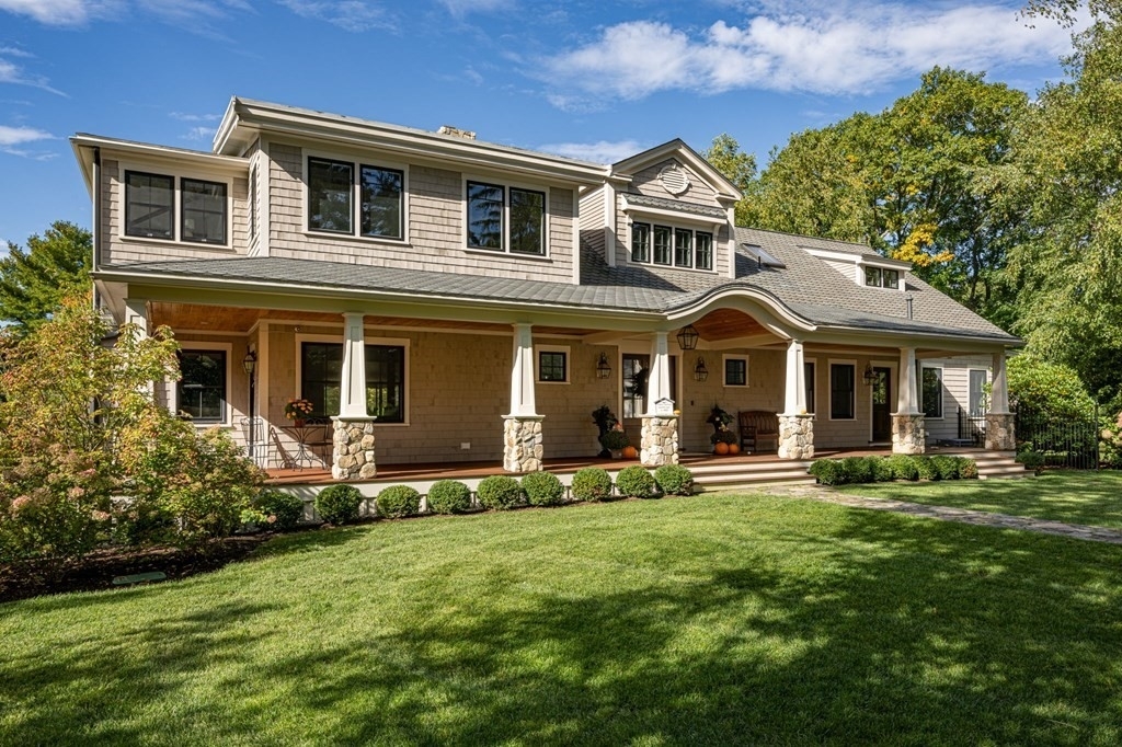 Single Family Home for Sale at Hingham, Massachusetts 02043