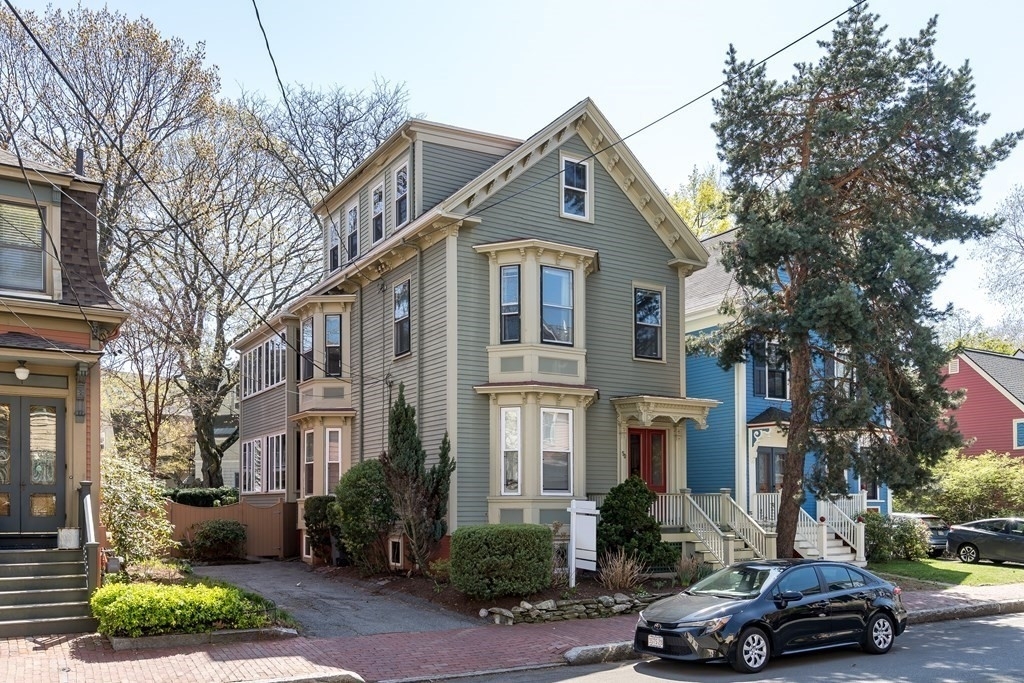 Multi Family Townhouse for Sale at Aggasiz-Harvard University, Cambridge, Massachusetts 02138
