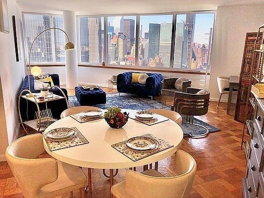 1. Condominiums for Sale at The Horizon, 415 E 37TH ST, 43J Murray Hill, New York, New York 10016