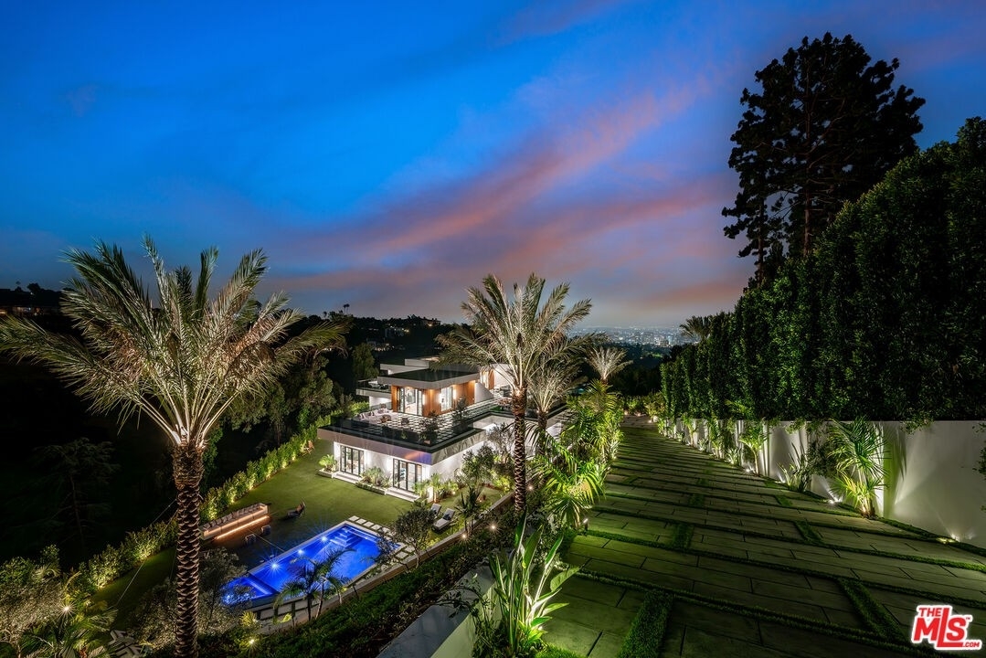Single Family Home for Sale at Bel Air, Los Angeles, California 90049