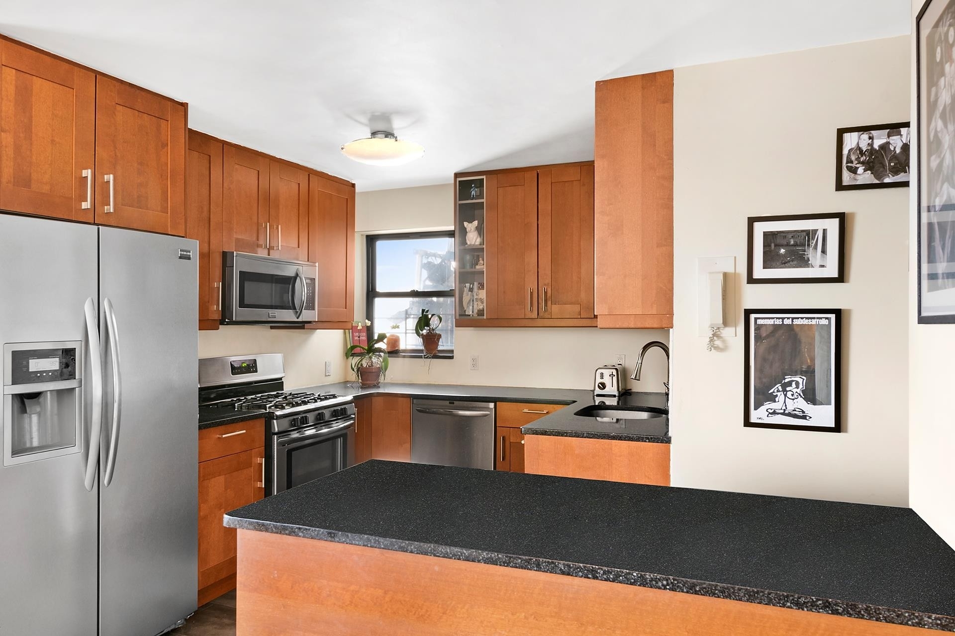 Property at The Executive Towers, 1020 GRAND , 22P Bronx