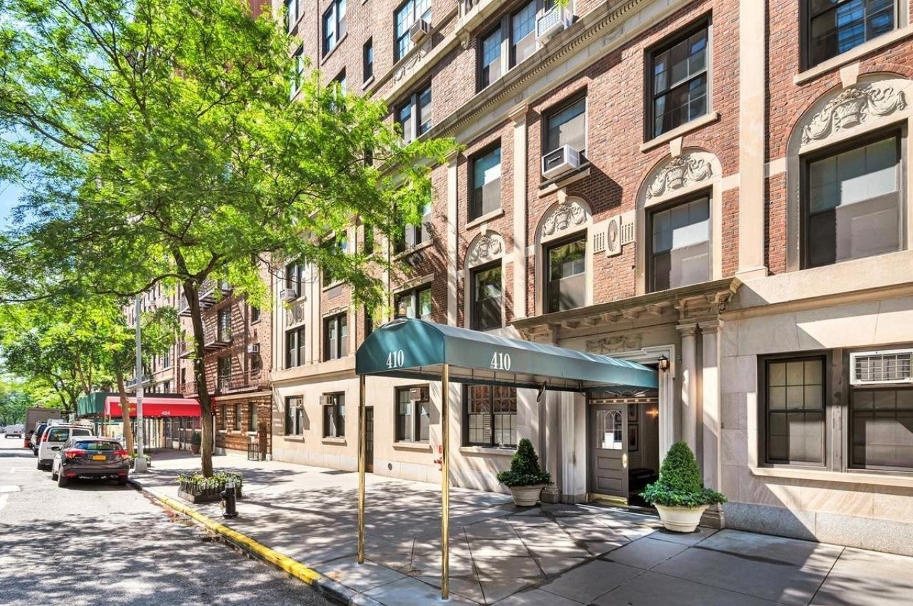 16. Co-op Properties for Sale at 410 E 57TH ST, 12A Sutton Place, New York, New York 10022