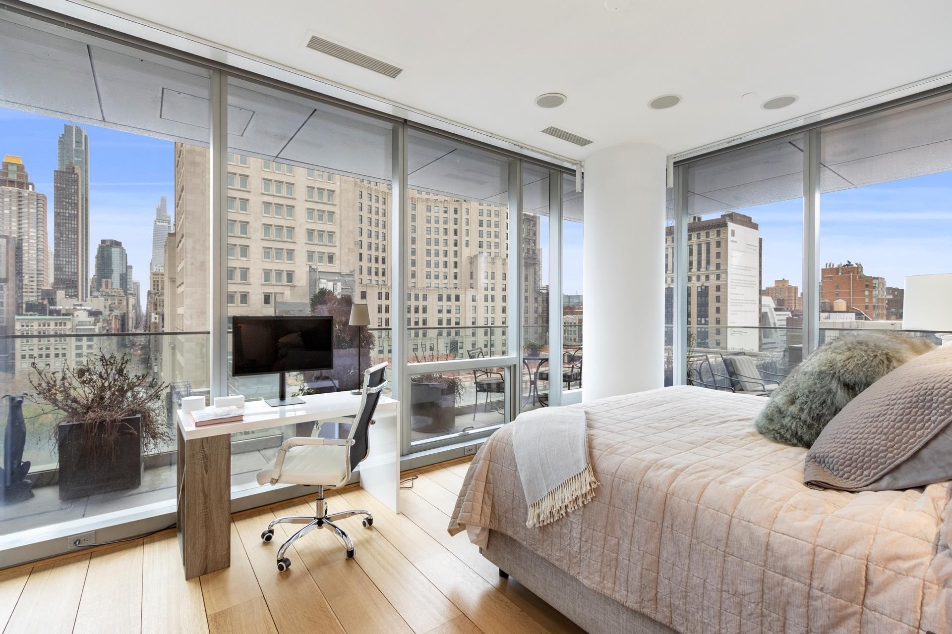 4. Condominiums for Sale at One Madison, 23 E 22ND ST, 16 Flatiron District, New York, New York 10010