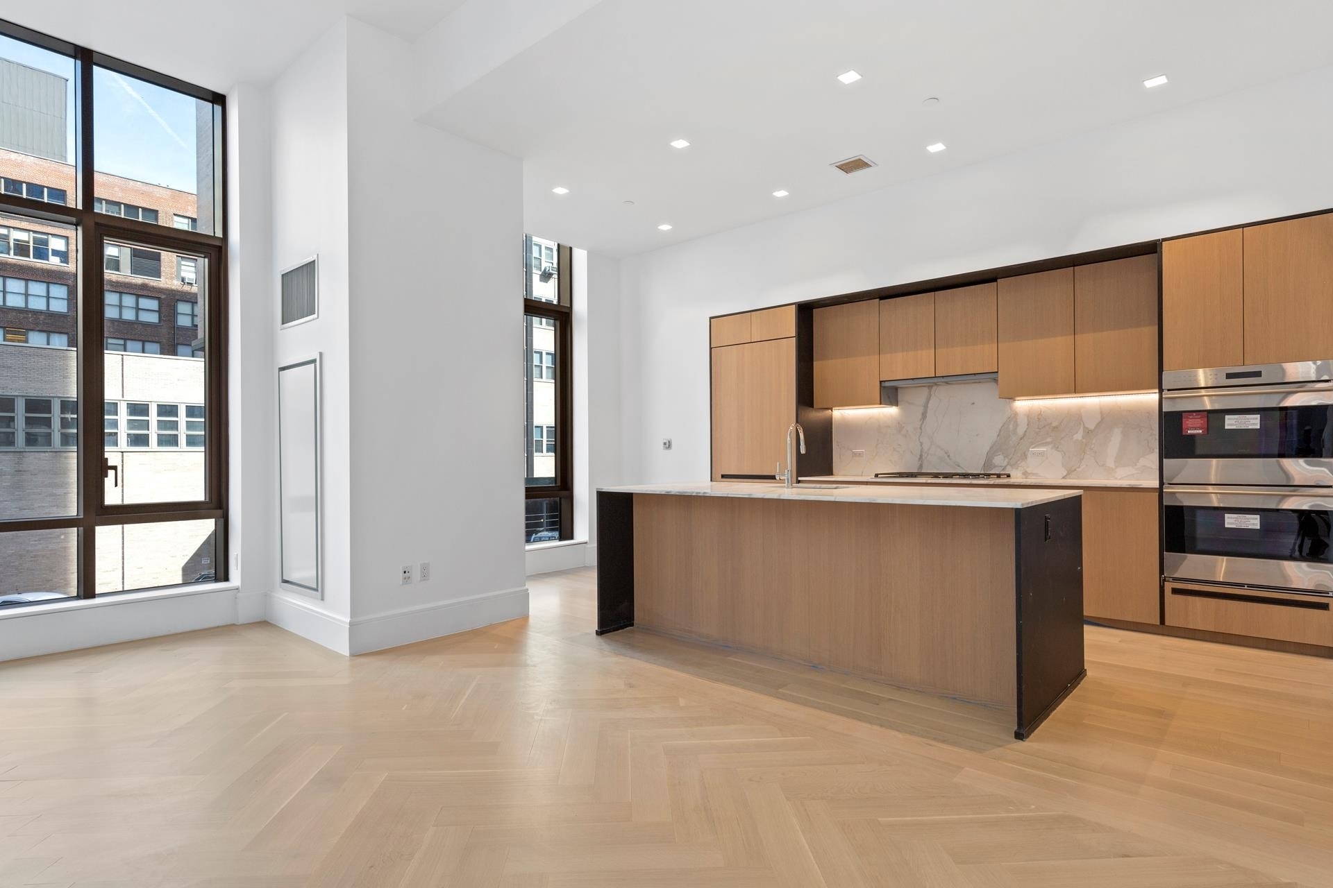 11. Condominiums for Sale at Gramercy Square, 215 E 19TH ST, 2C Gramercy Park, New York, New York 10003