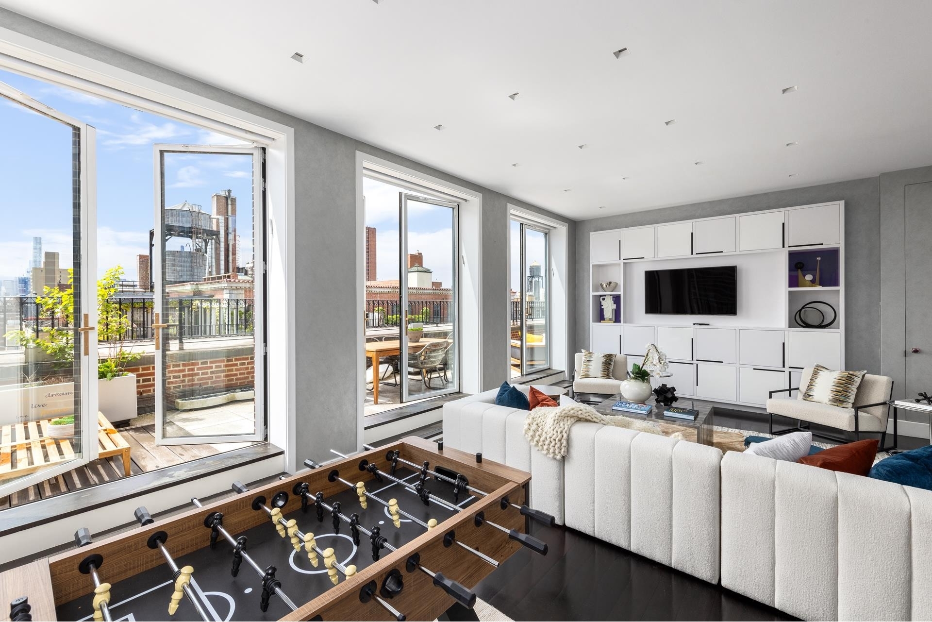 17. Co-op Properties for Sale at 1185 PARK AVE, 16/17F Carnegie Hill, New York, New York 10128