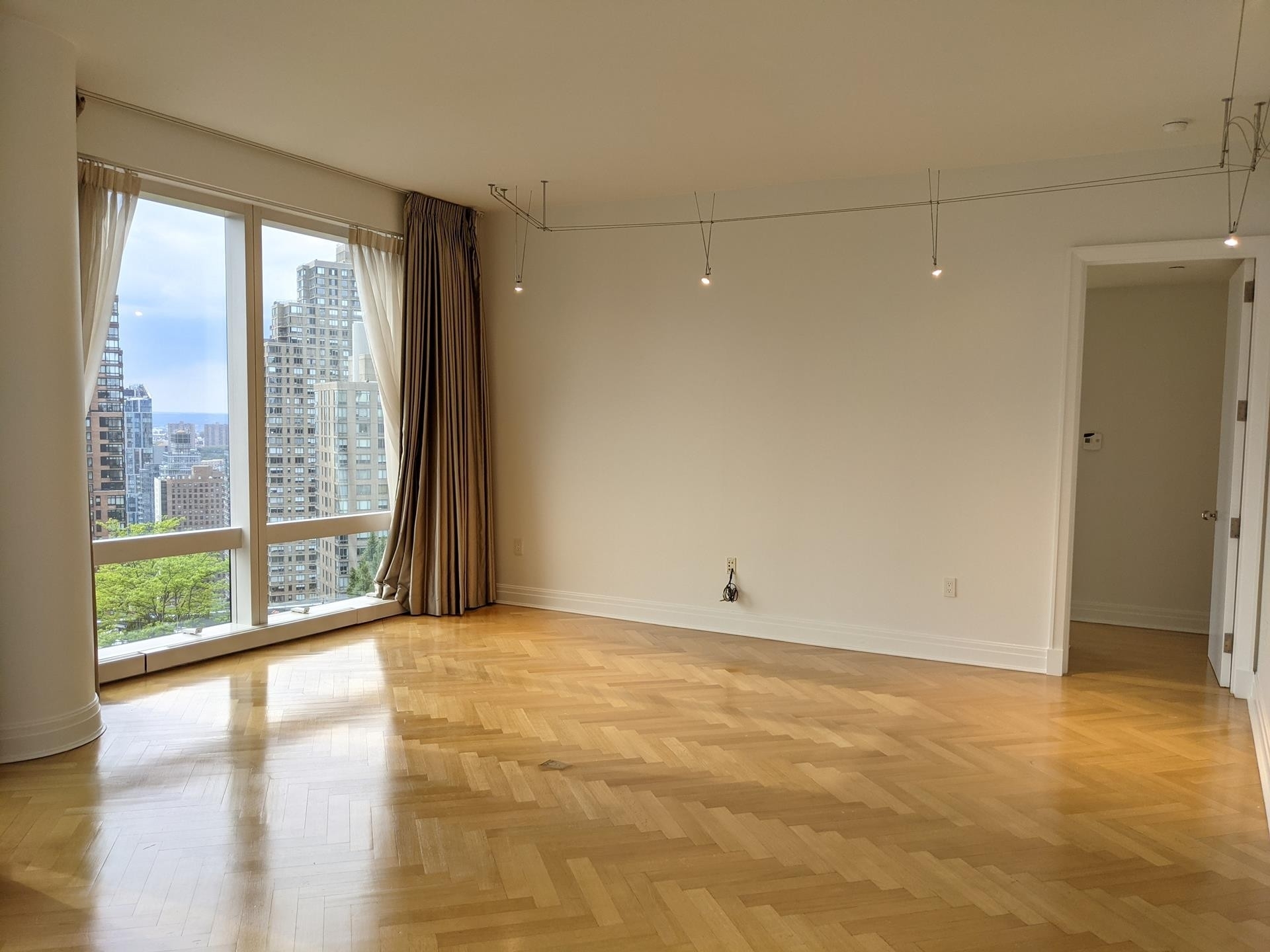 Property at One Central Park/Residences at Mandarin Oriental, 25 COLUMBUS CIR, 54E Lincoln Square, New York, New York 10019