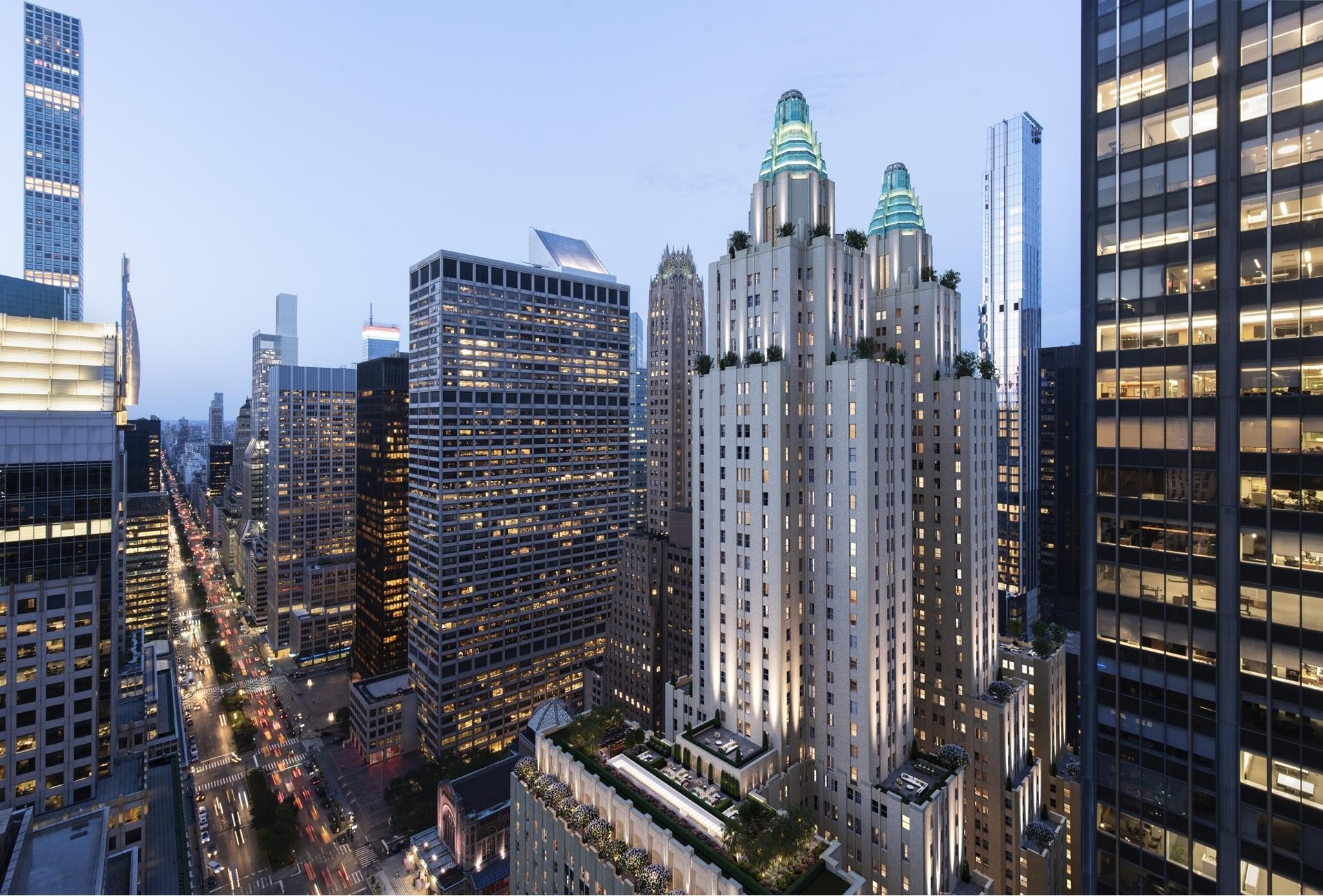 29. Condominiums for Sale at Waldorf Towers, 303 PARK AVE , 4305 Turtle Bay, New York, New York 10022