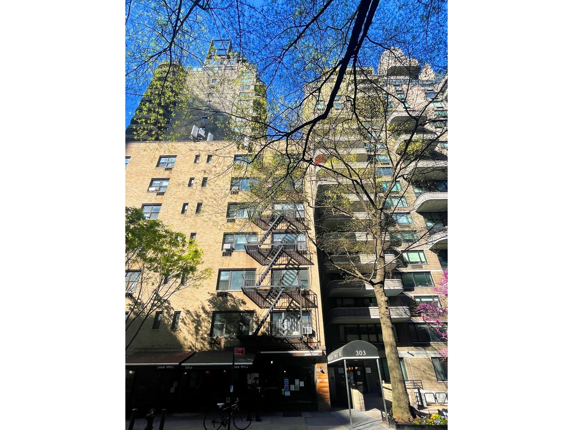 13. Condominiums for Sale at Peregrine Tower, 303 E 49TH ST, 9 Turtle Bay, New York, New York 10022