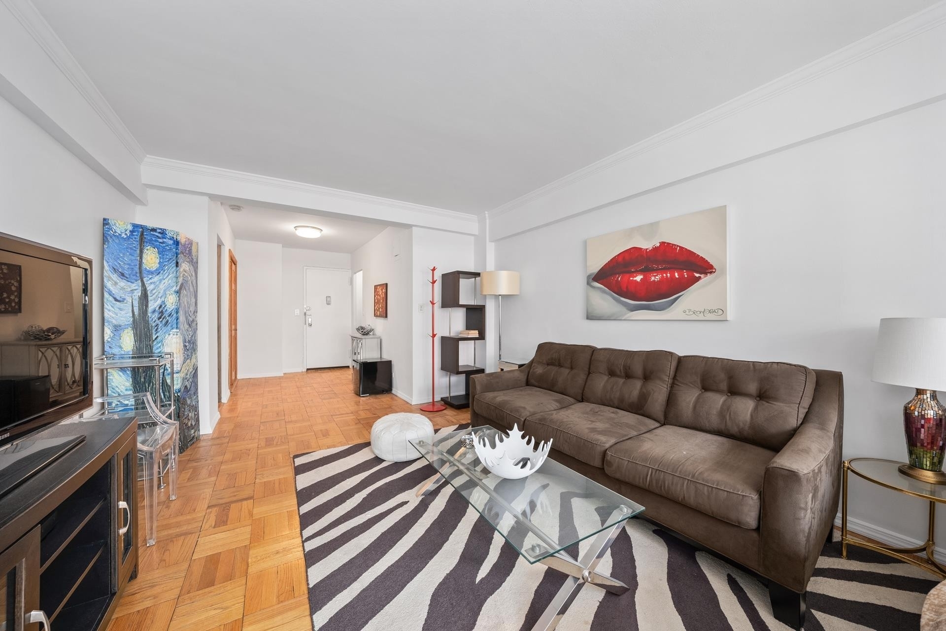 Co-op Properties for Sale at 210 E 36TH ST, 9G Murray Hill, New York, New York 10016
