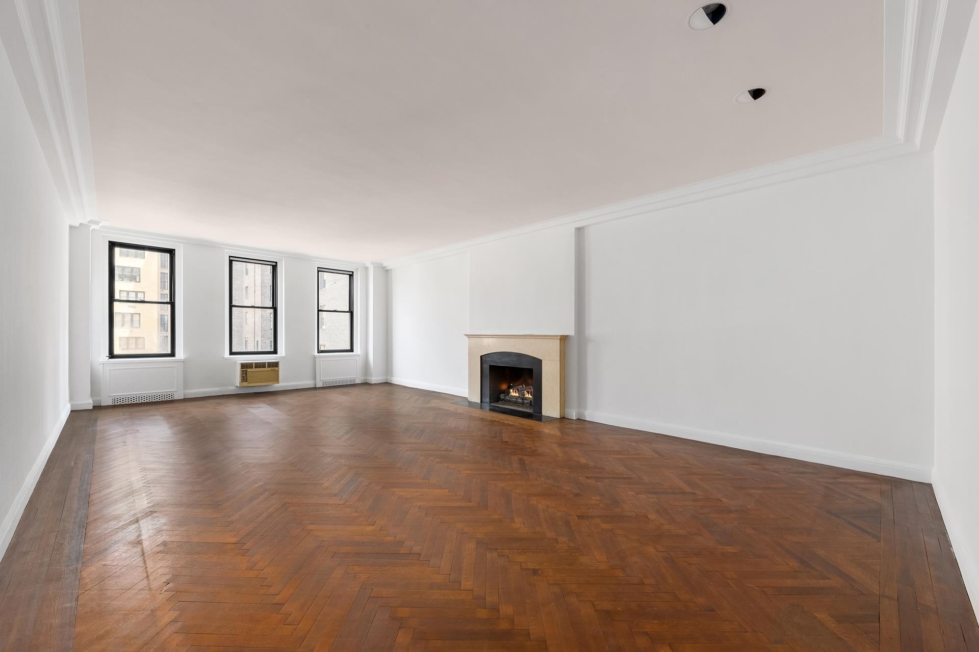 Property at 784 PARK AVE, 9C New York