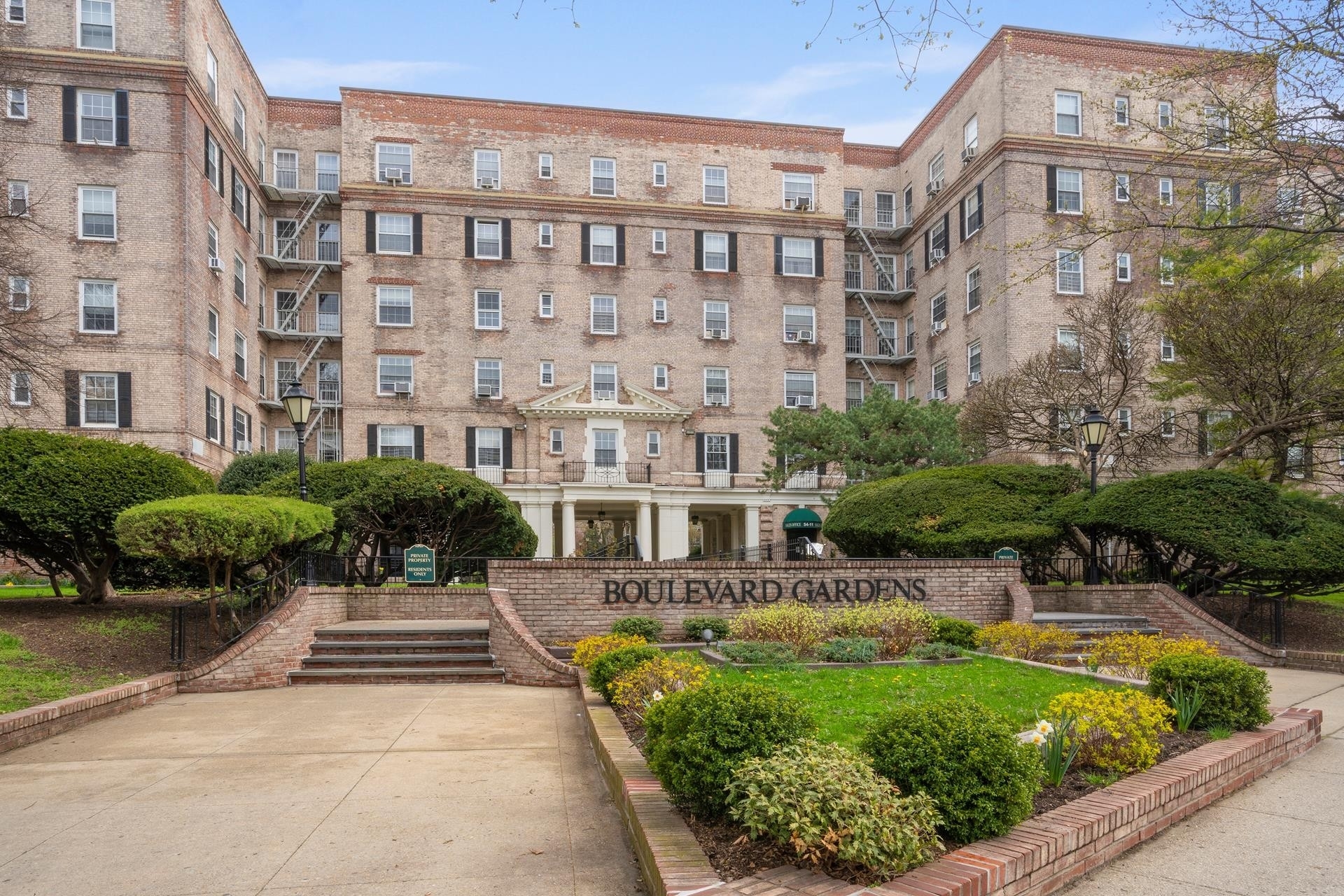 7. Co-op Properties for Sale at BOULEVARD GARDENS, 51-42 30TH AVE, H2A Woodside, Queens, New York 11377
